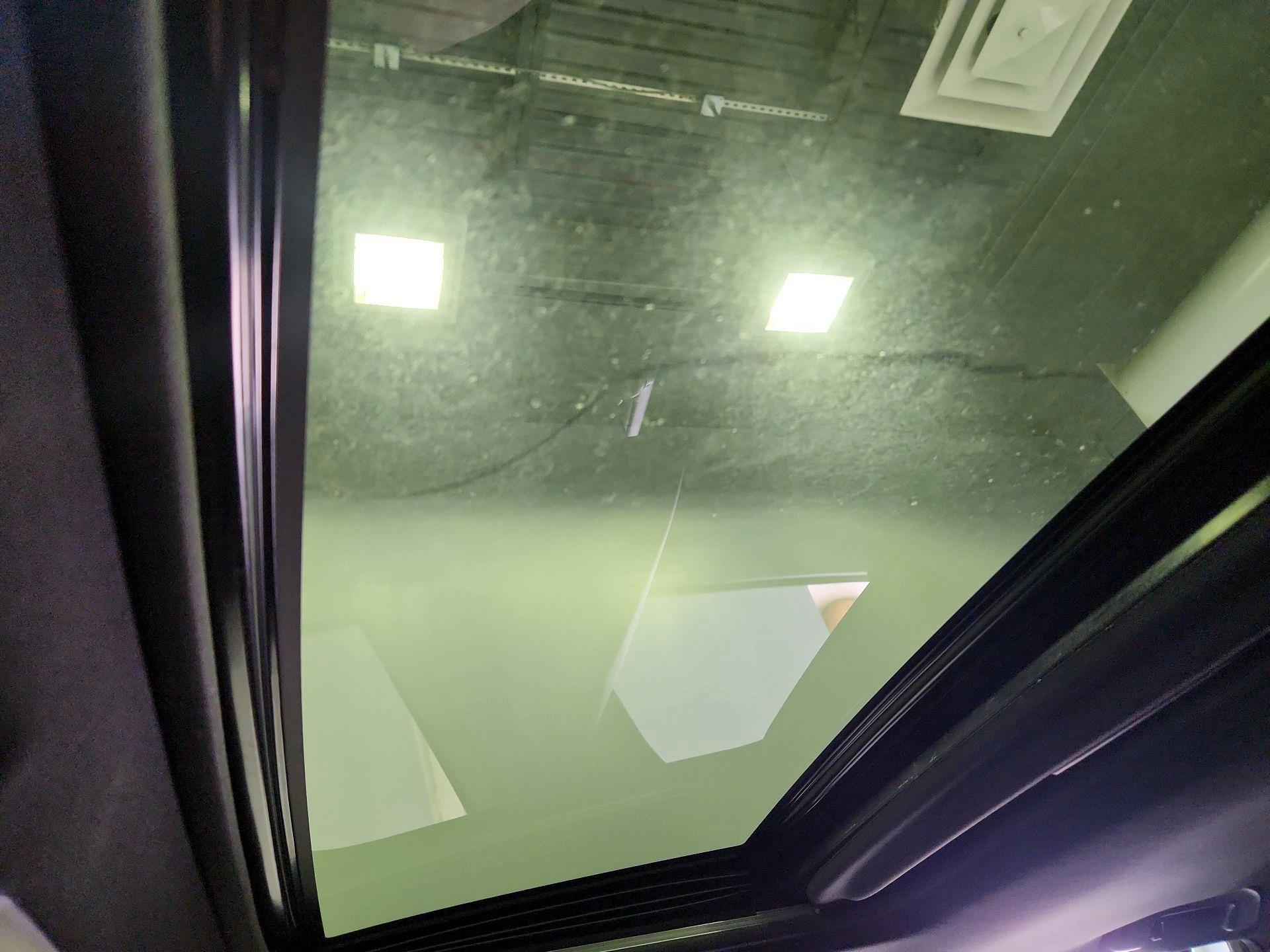 Thumbnail: 2022 Toyota RAV4 - 20