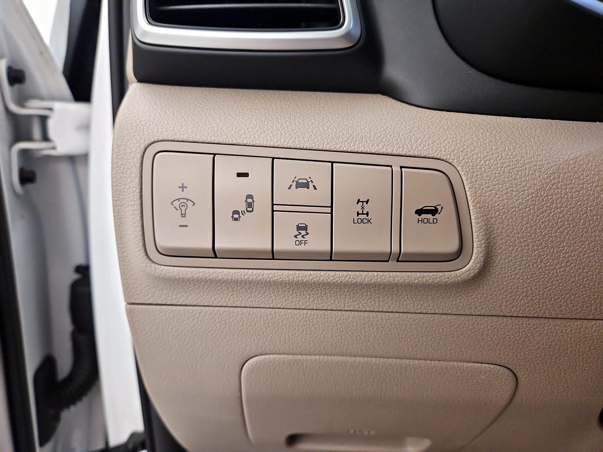 Thumbnail: 2020 Hyundai Tucson - 19