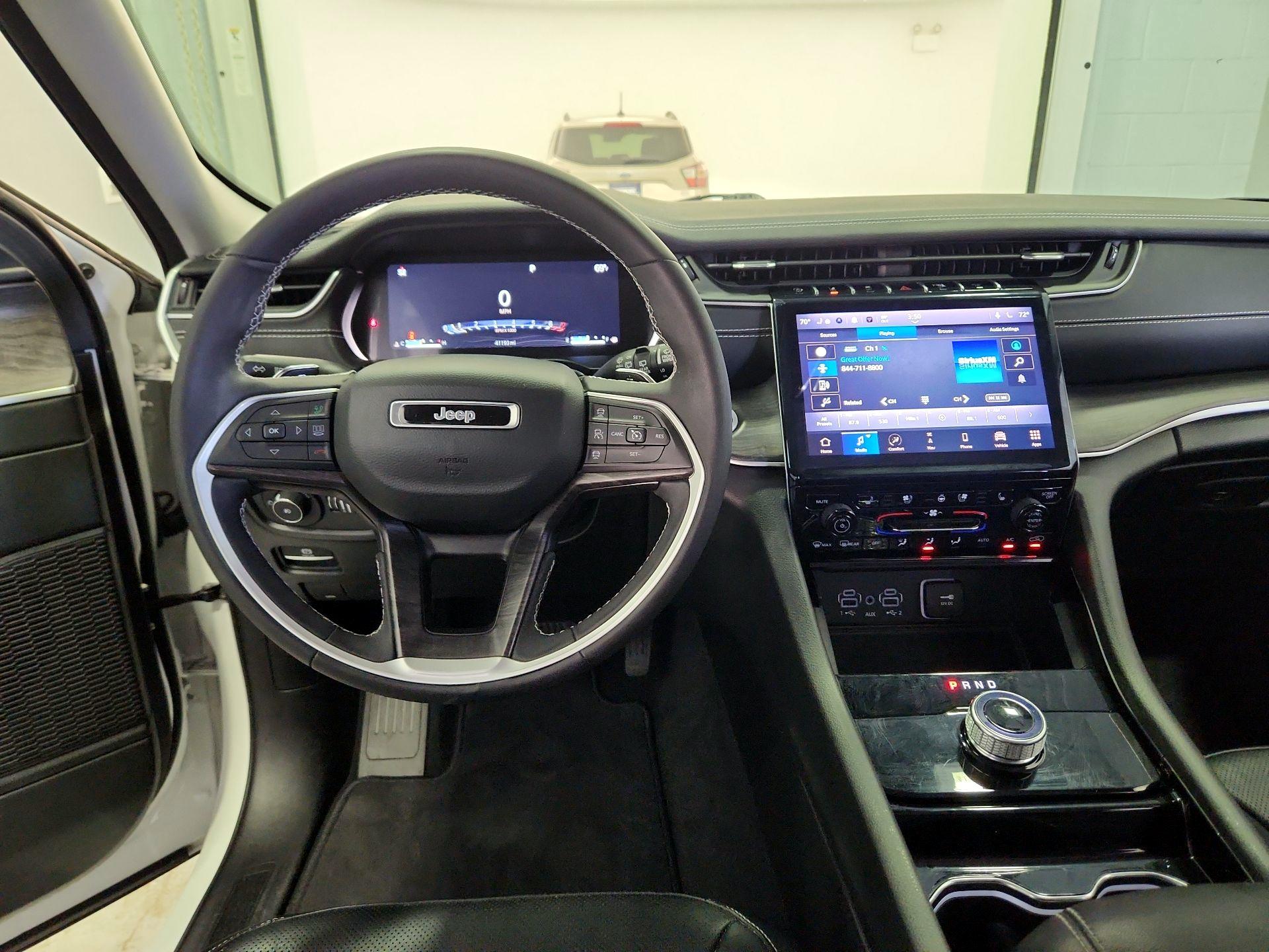 Thumbnail: 2023 Jeep Grand Cherokee - 9