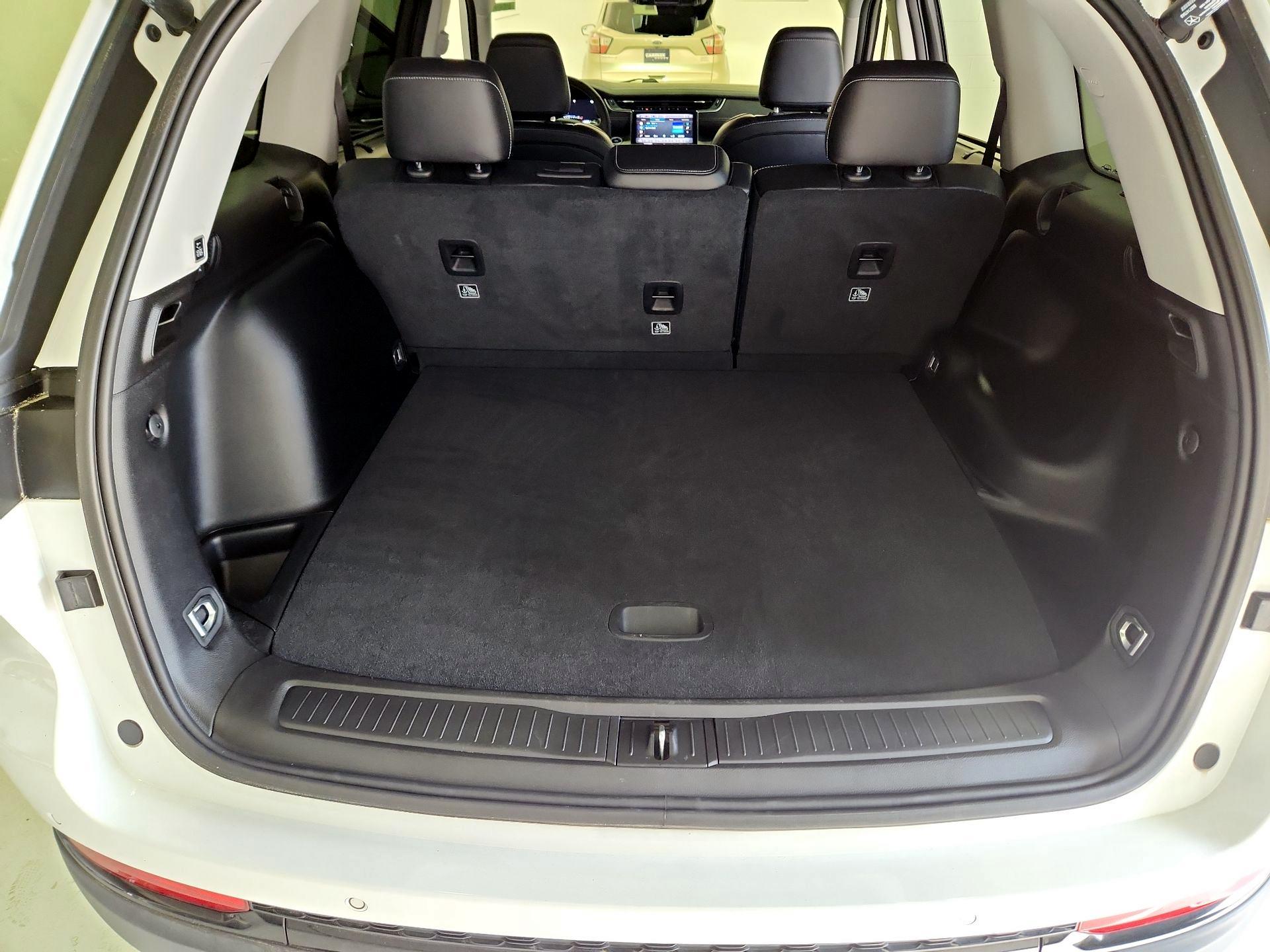 Thumbnail: 2023 Jeep Grand Cherokee - 20