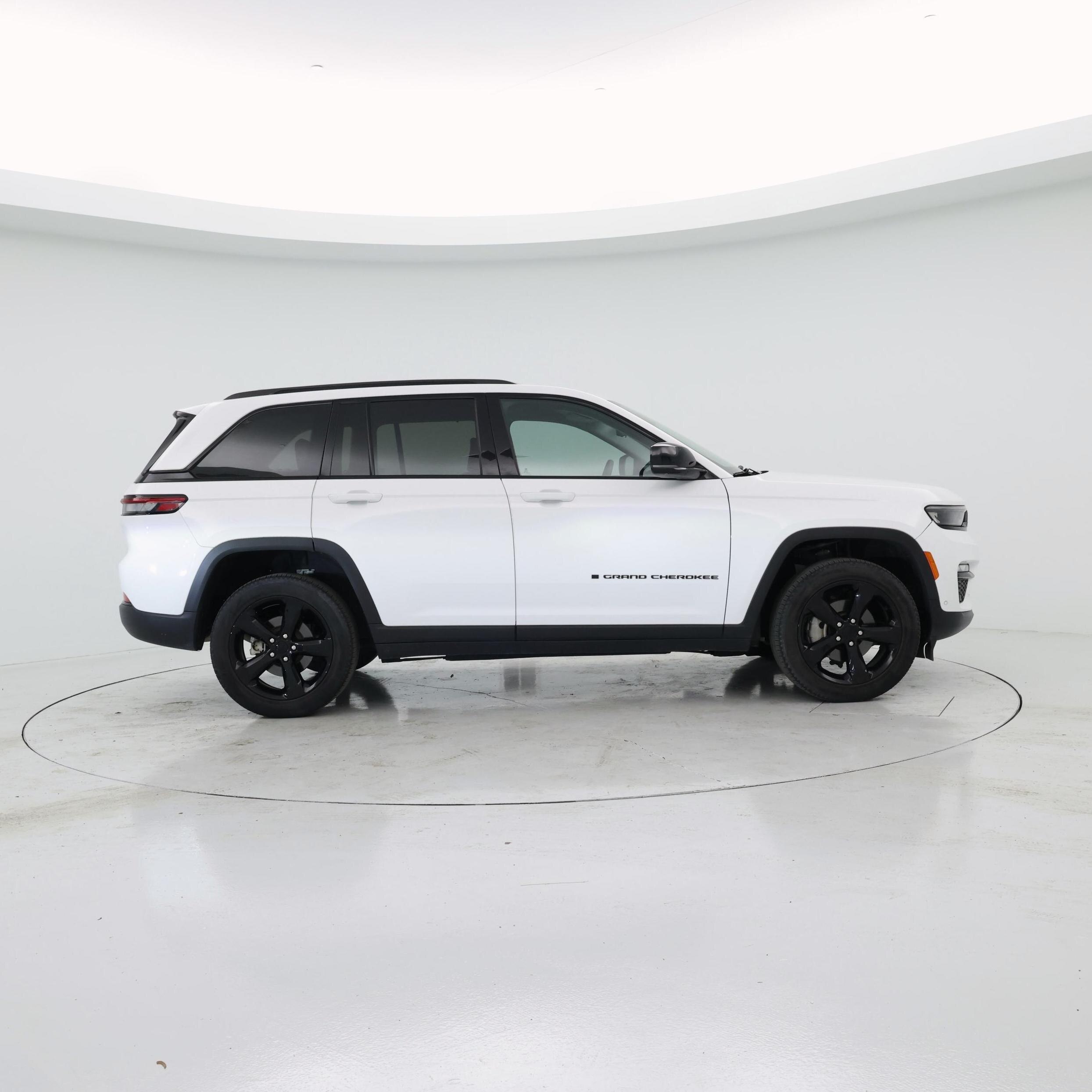 Thumbnail: 2023 Jeep Grand Cherokee - 7