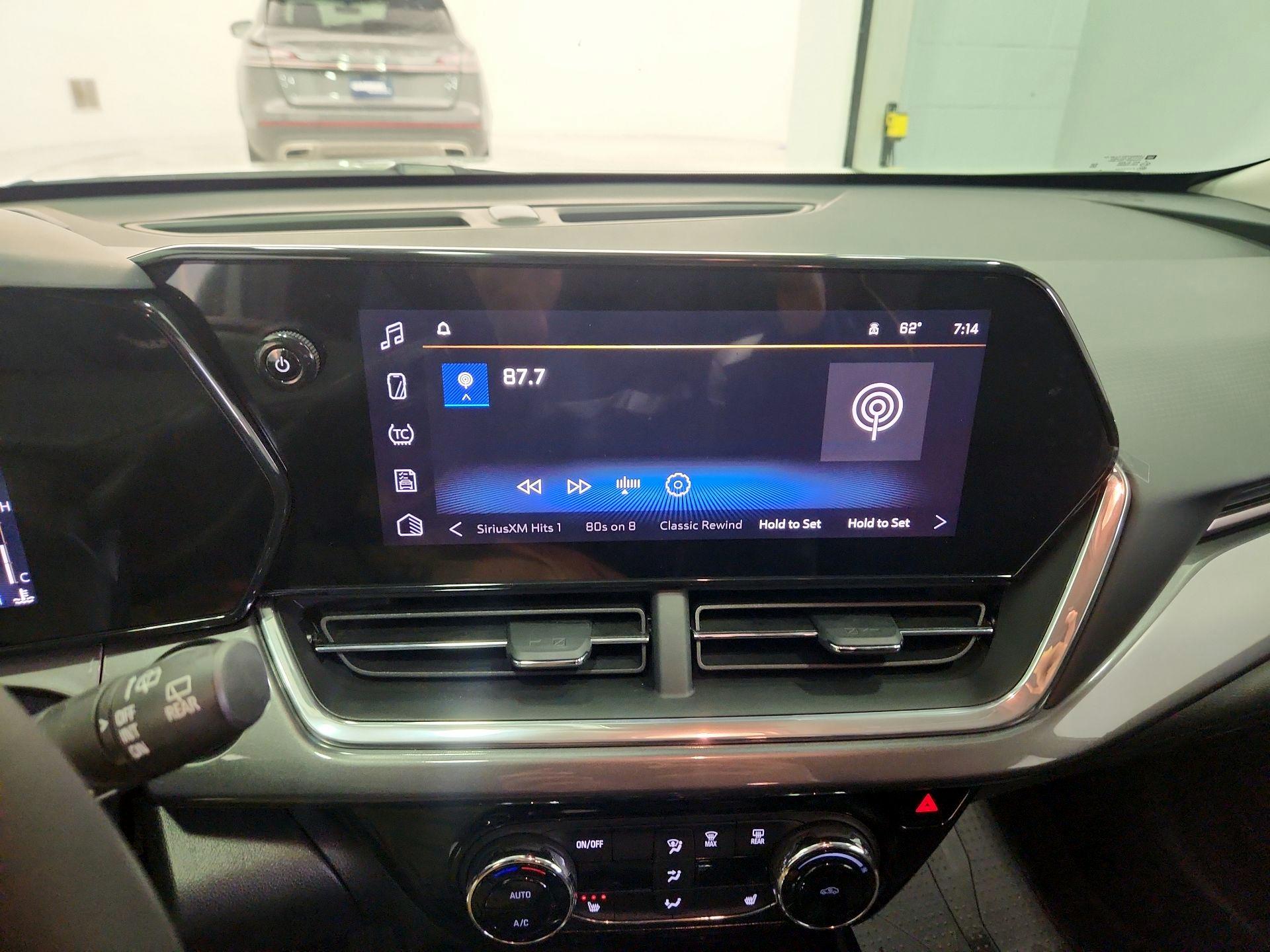 Thumbnail: 2024 Chevrolet Trax - 15