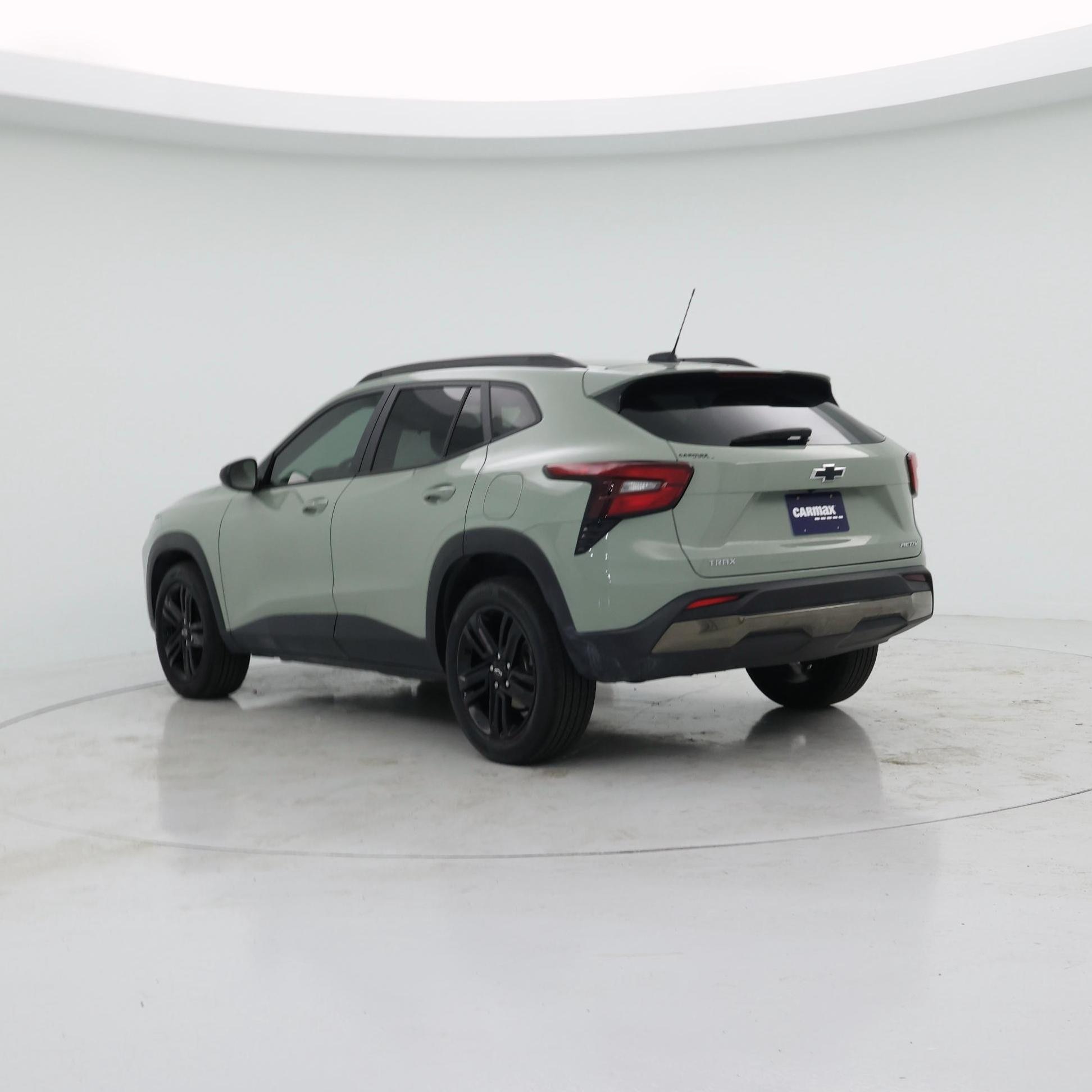 Thumbnail: 2024 Chevrolet Trax - 2