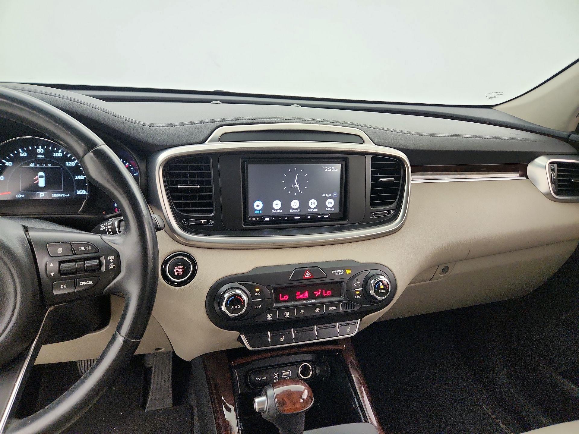 Thumbnail: 2016 Kia Sorento - 9