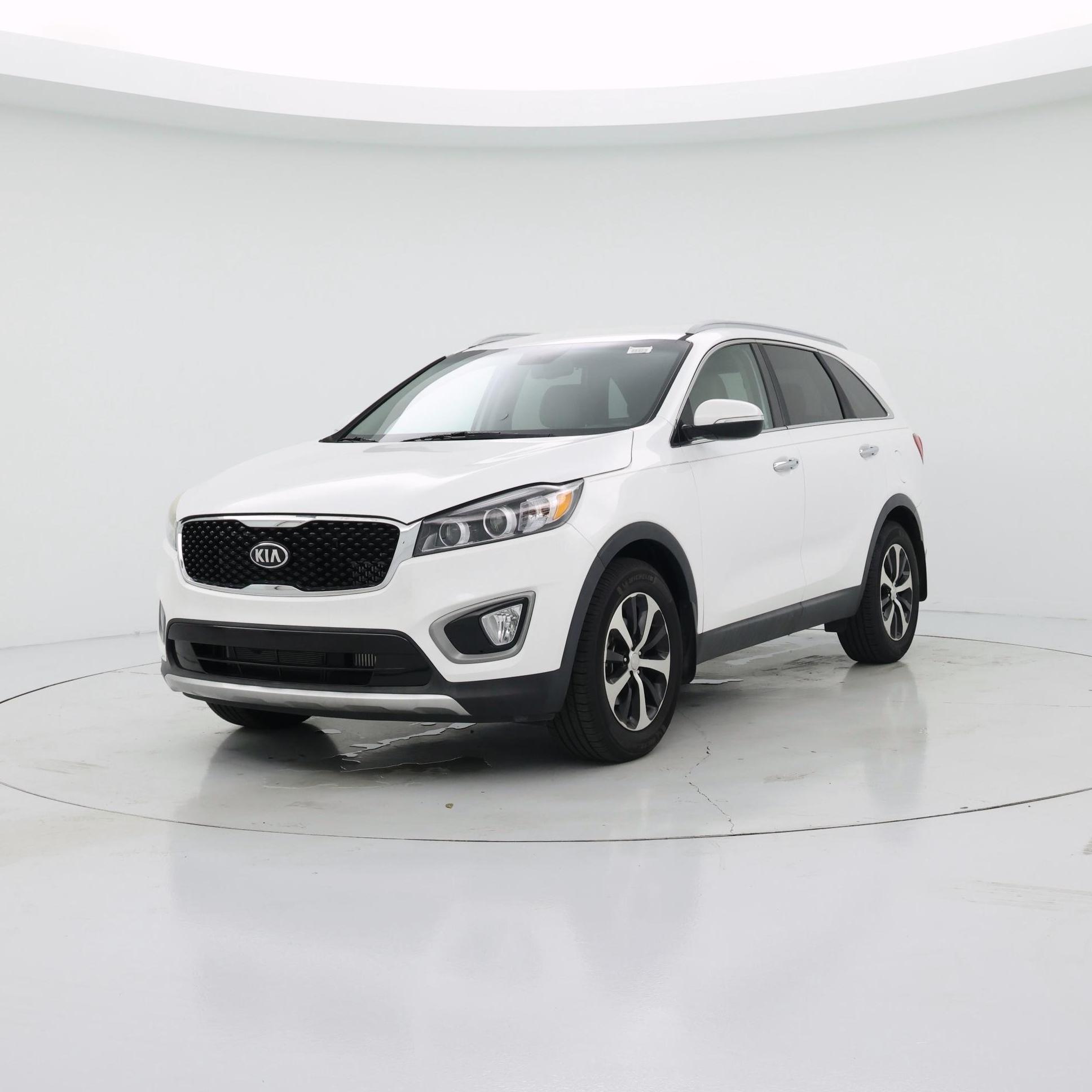Thumbnail: 2016 Kia Sorento - 4