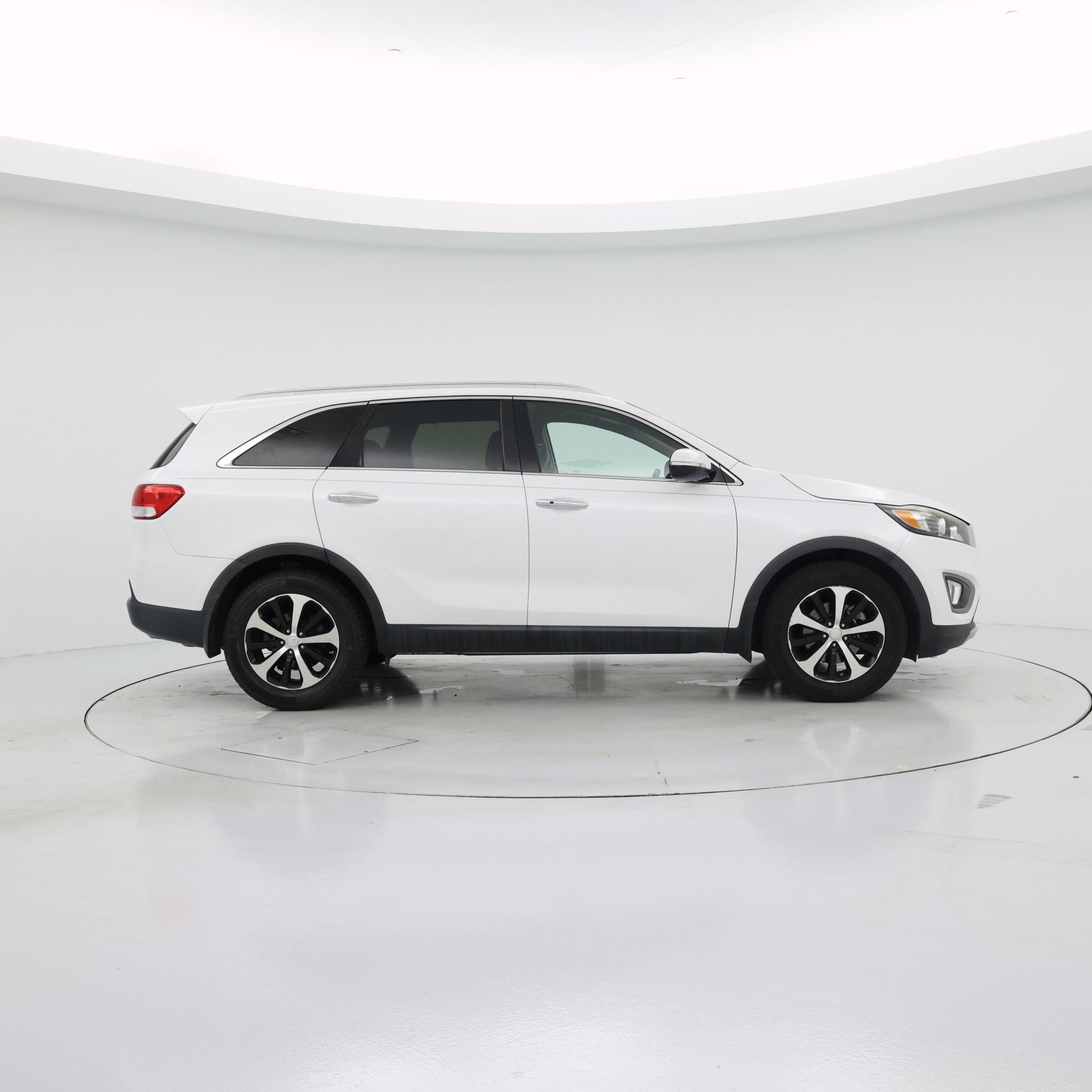Thumbnail: 2016 Kia Sorento - 7