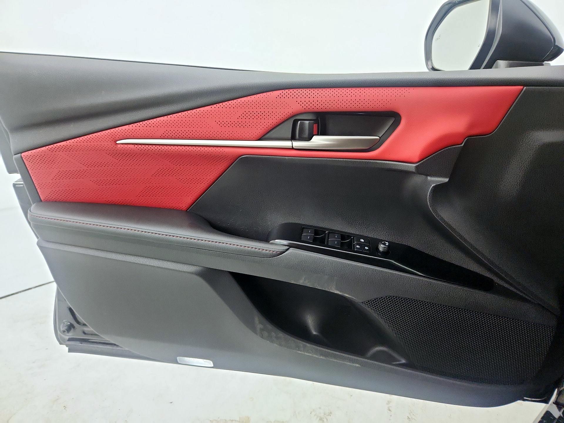 Thumbnail: 2025 Toyota Camry - 12