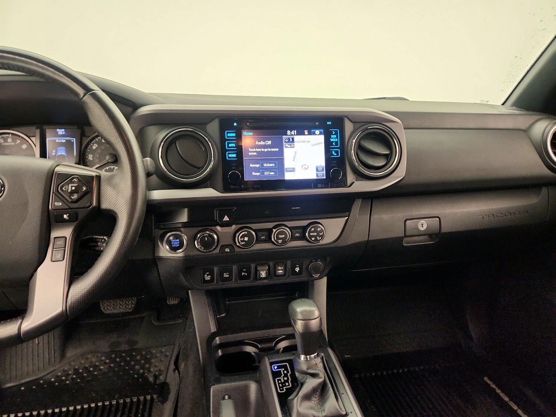 Thumbnail: 2019 Toyota Tacoma - 9