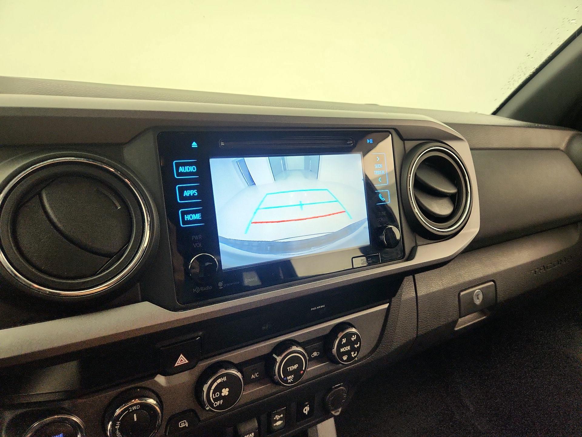 Thumbnail: 2019 Toyota Tacoma - 15