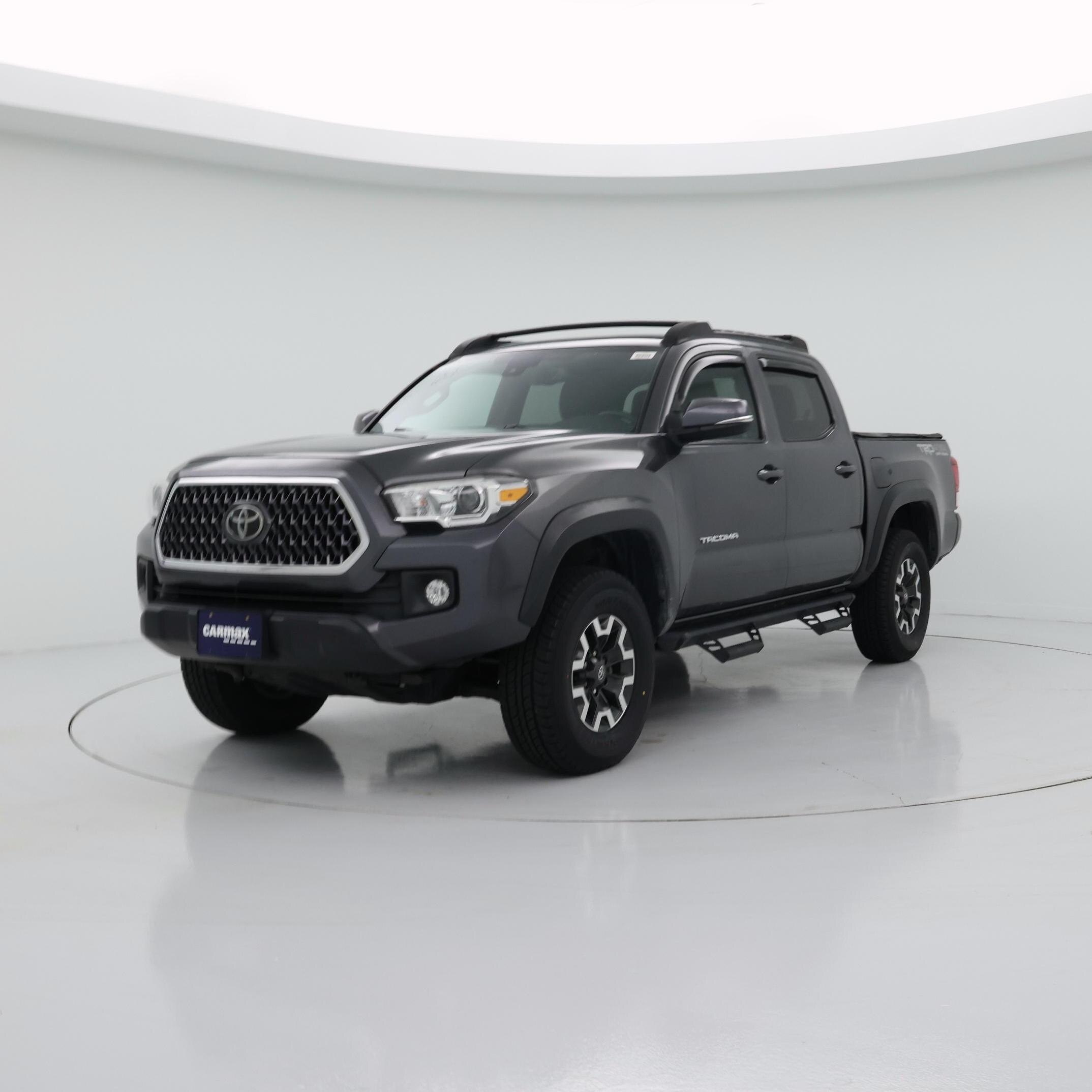 Thumbnail: 2019 Toyota Tacoma - 4