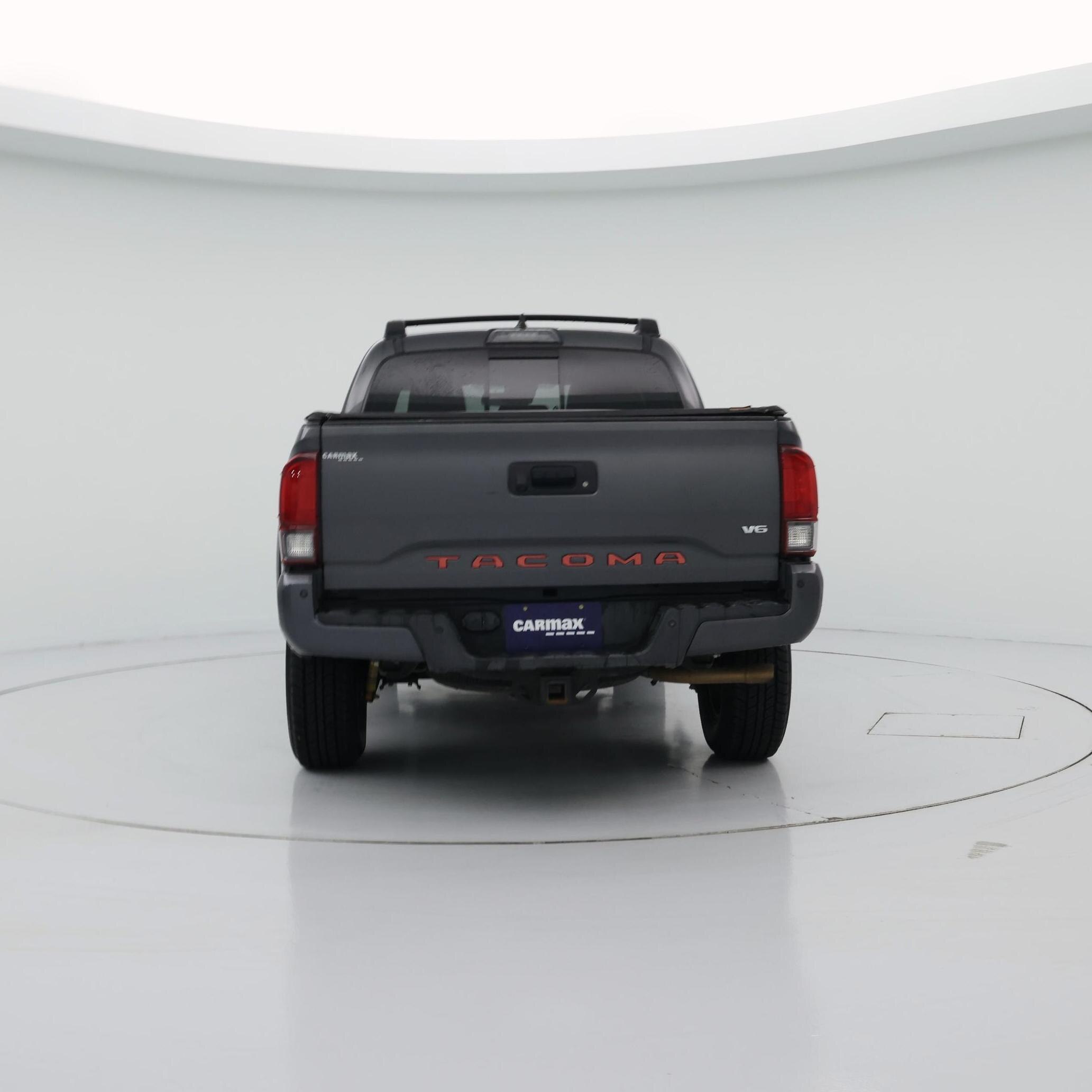 Thumbnail: 2019 Toyota Tacoma - 6