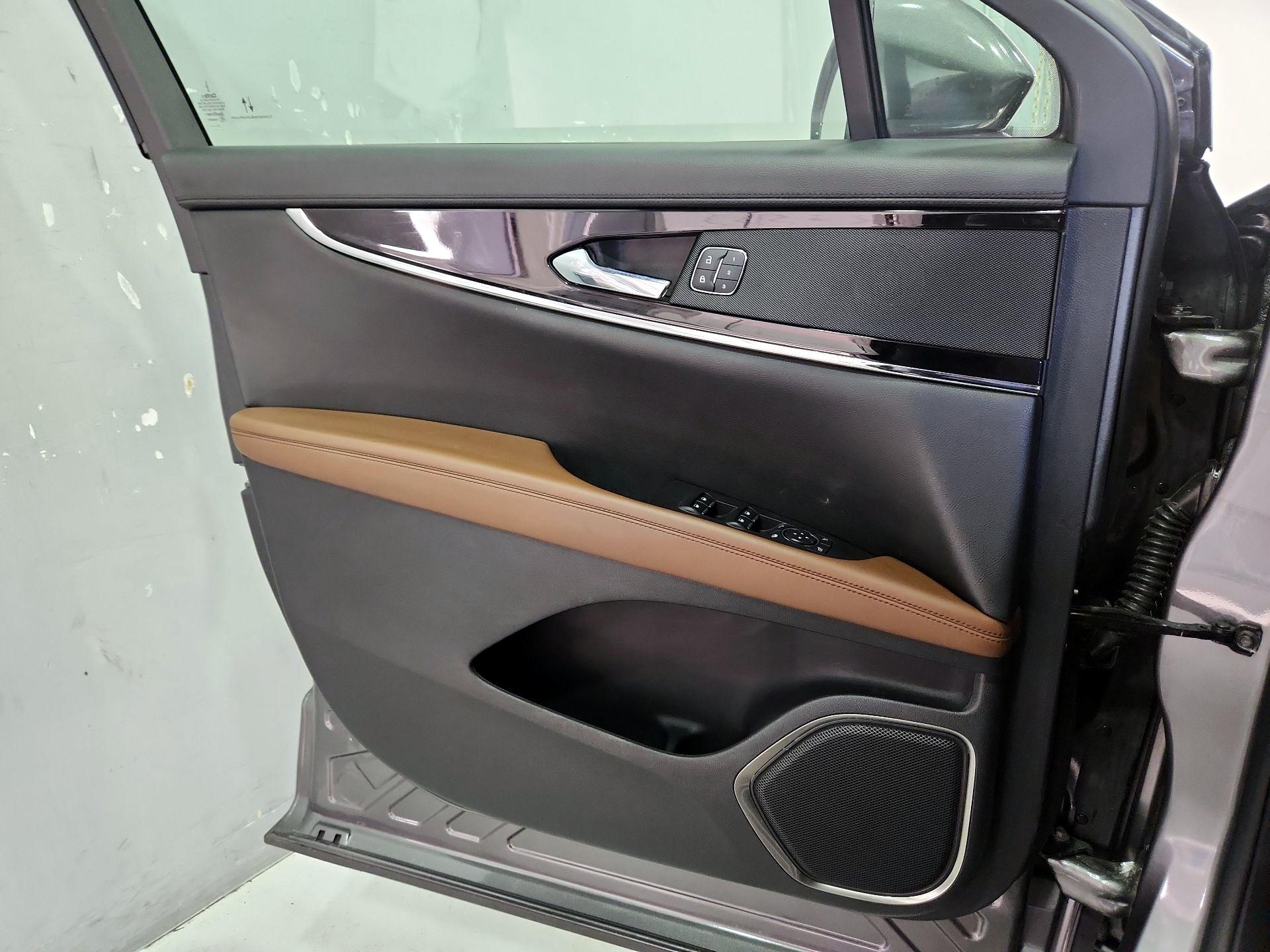 Thumbnail: 2022 Lincoln Nautilus - 12