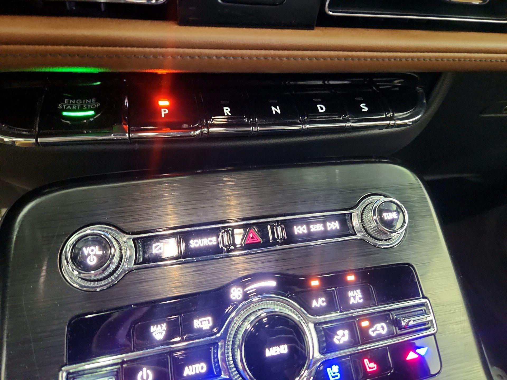 Thumbnail: 2022 Lincoln Nautilus - 17