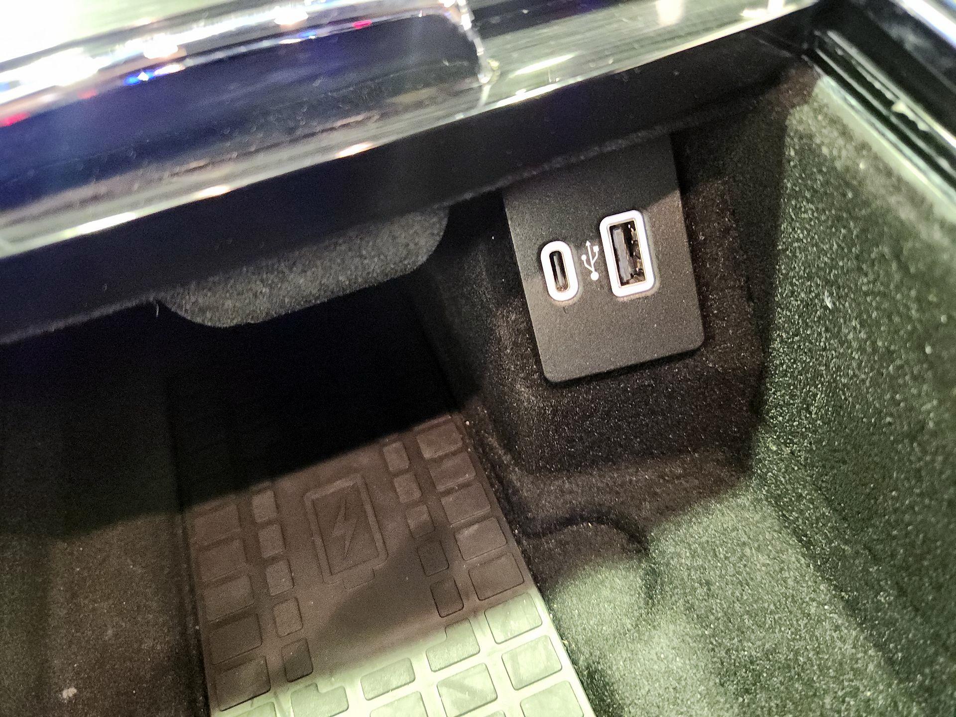 Thumbnail: 2022 Lincoln Nautilus - 18