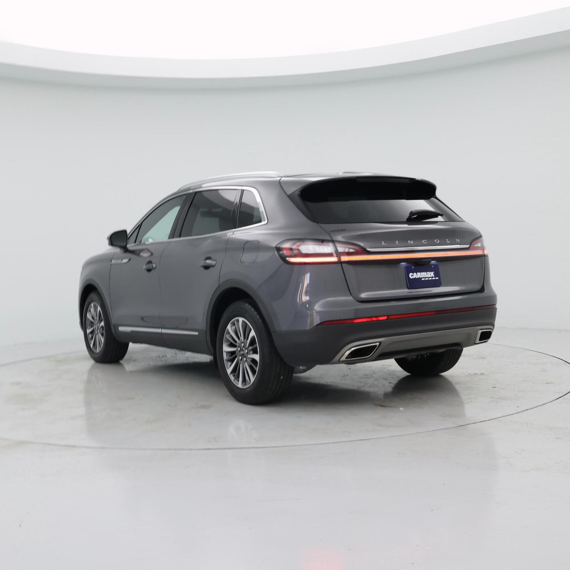 Thumbnail: 2022 Lincoln Nautilus - 2