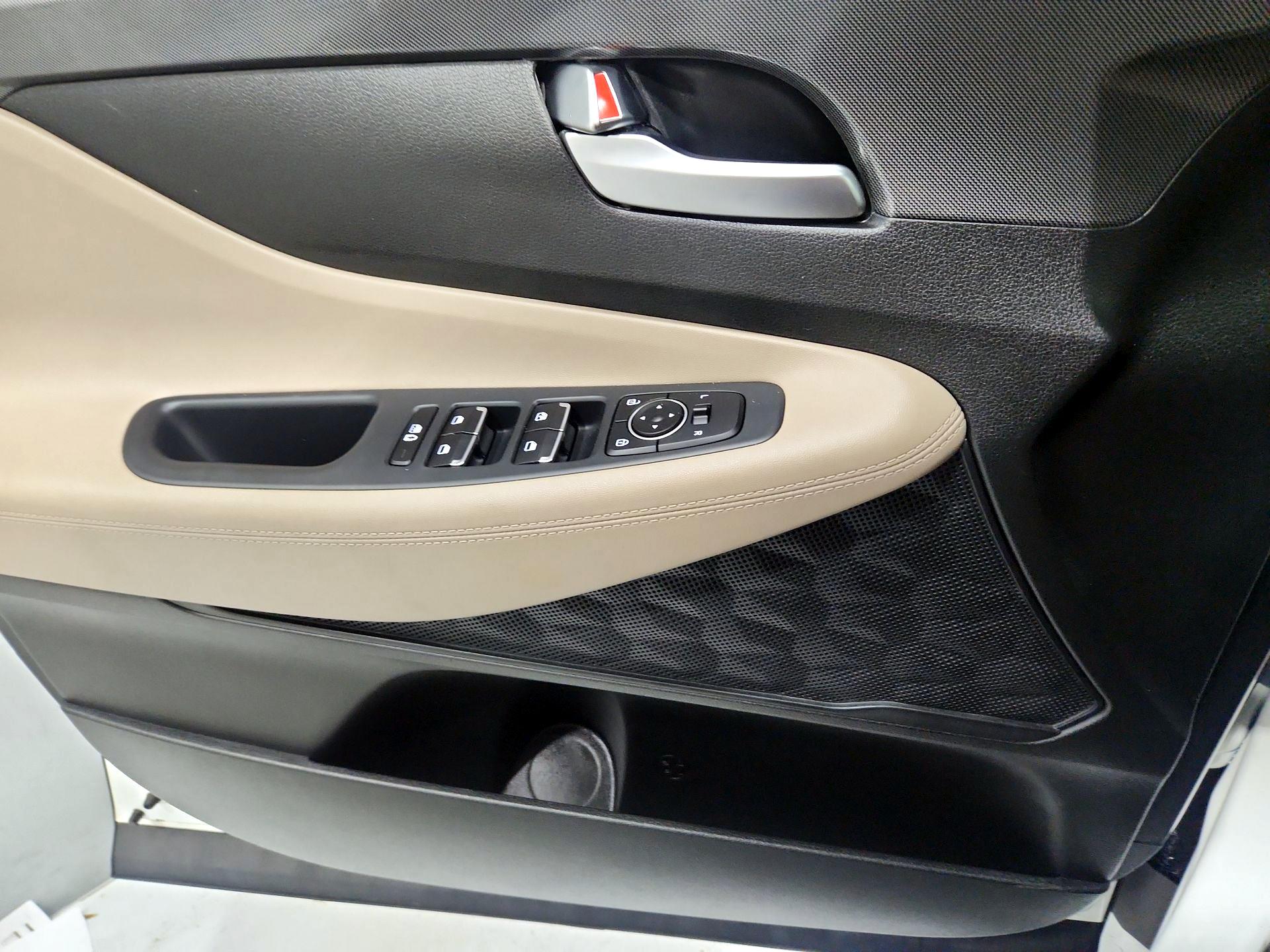 Thumbnail: 2023 Hyundai Santa Fe - 12