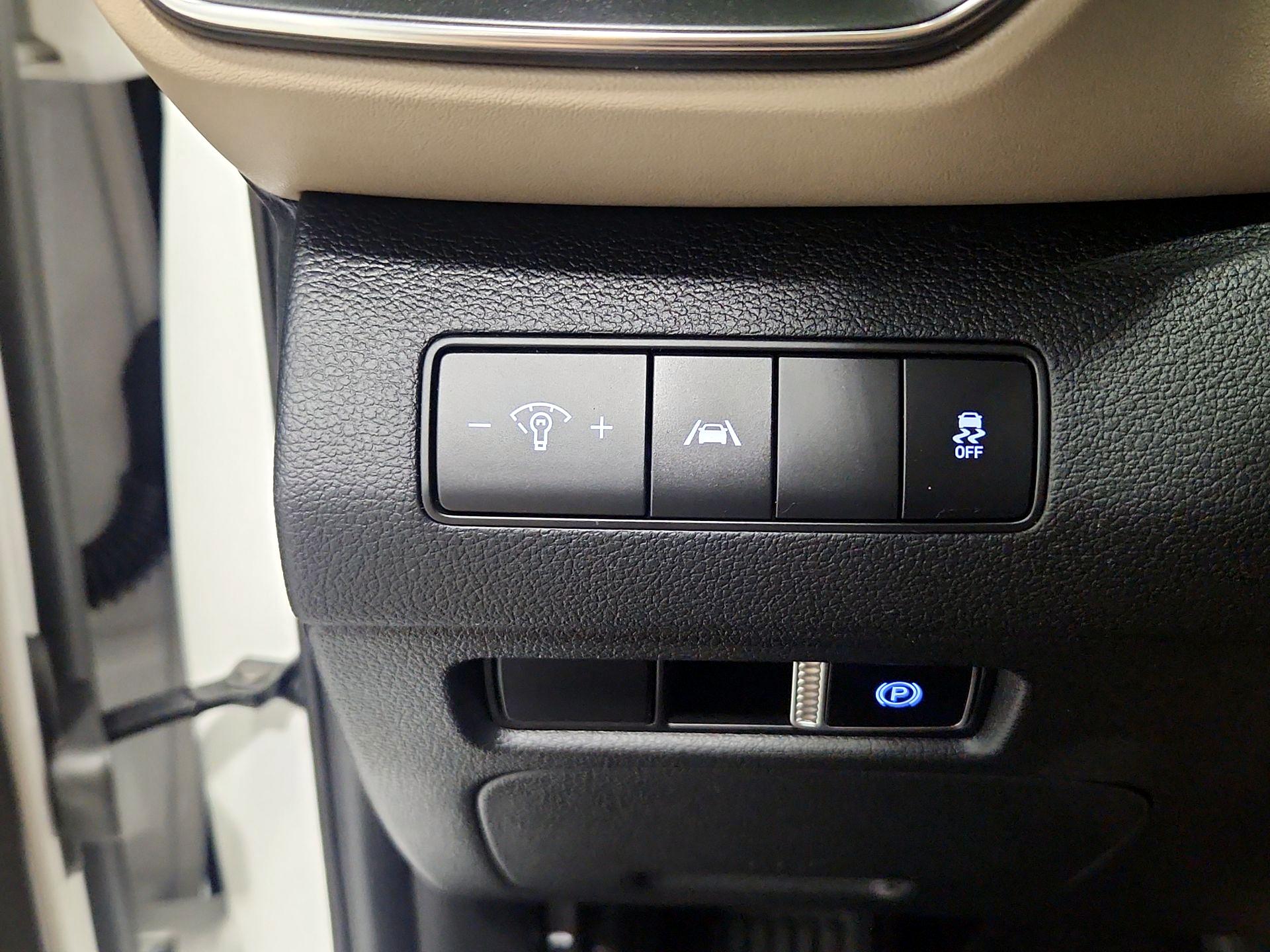 Thumbnail: 2023 Hyundai Santa Fe - 13