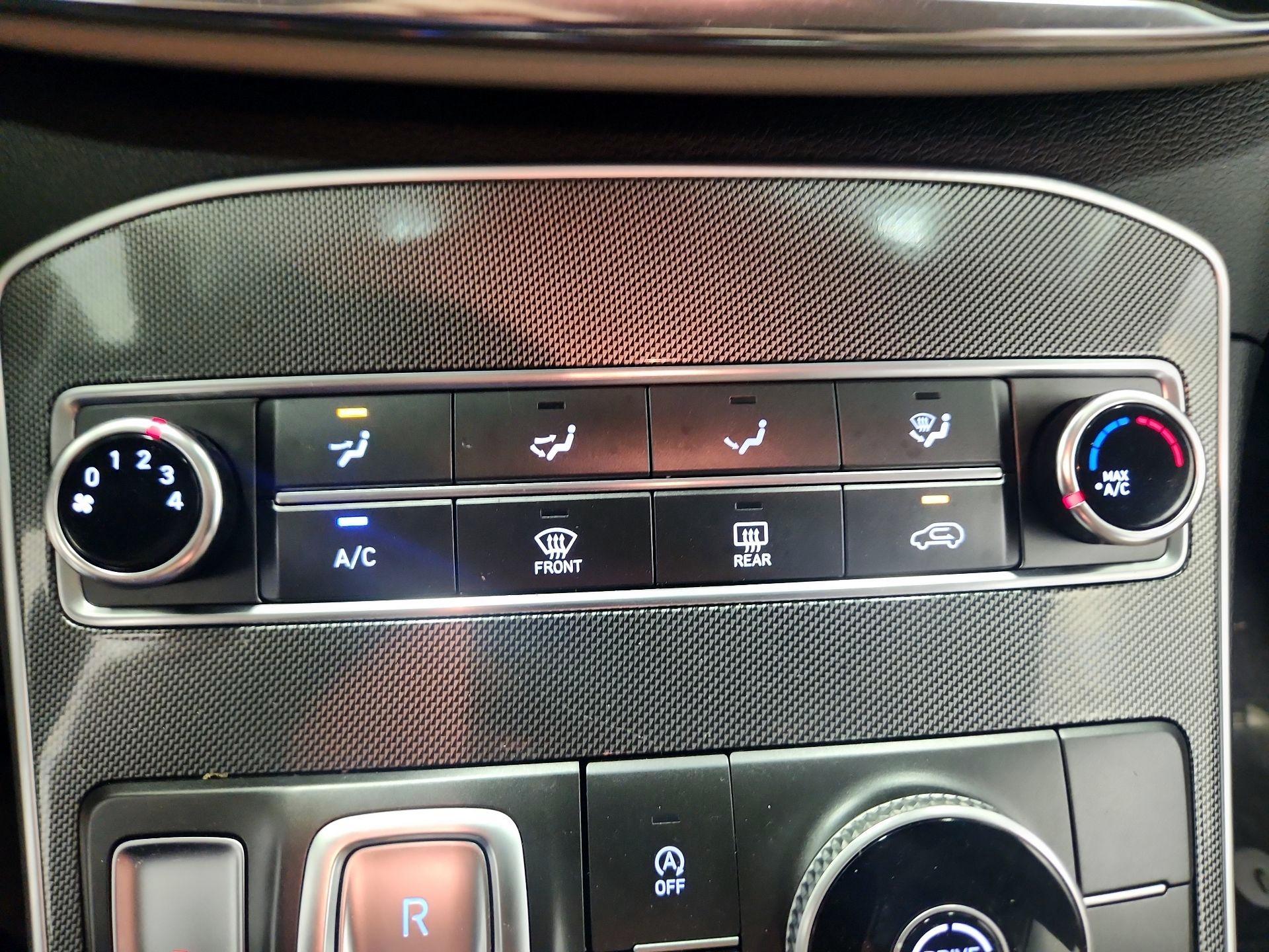 Thumbnail: 2023 Hyundai Santa Fe - 16