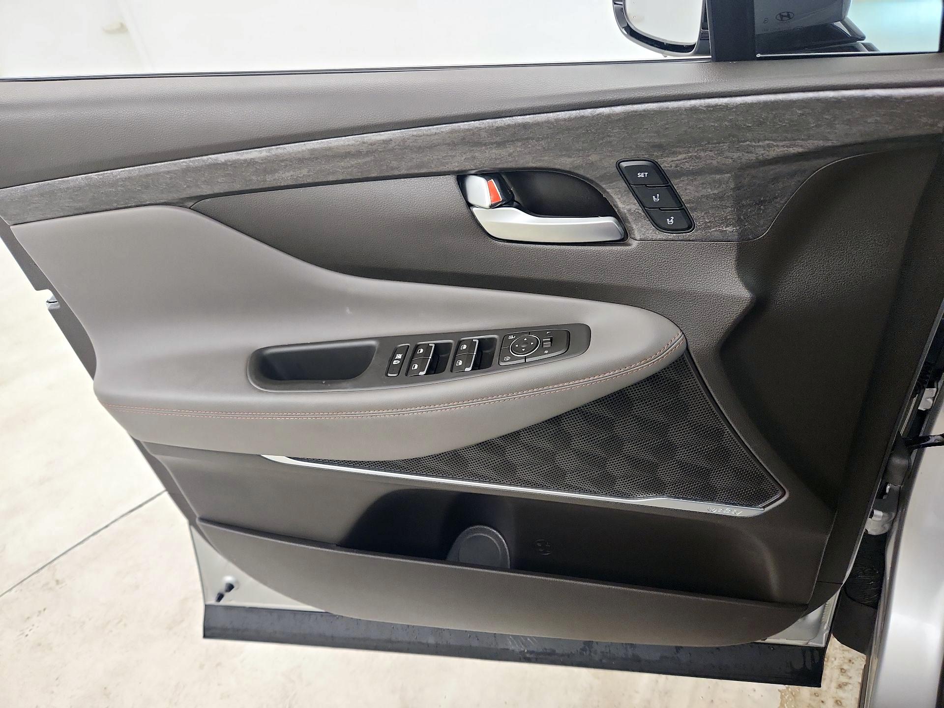 Thumbnail: 2020 Hyundai Santa Fe - 12