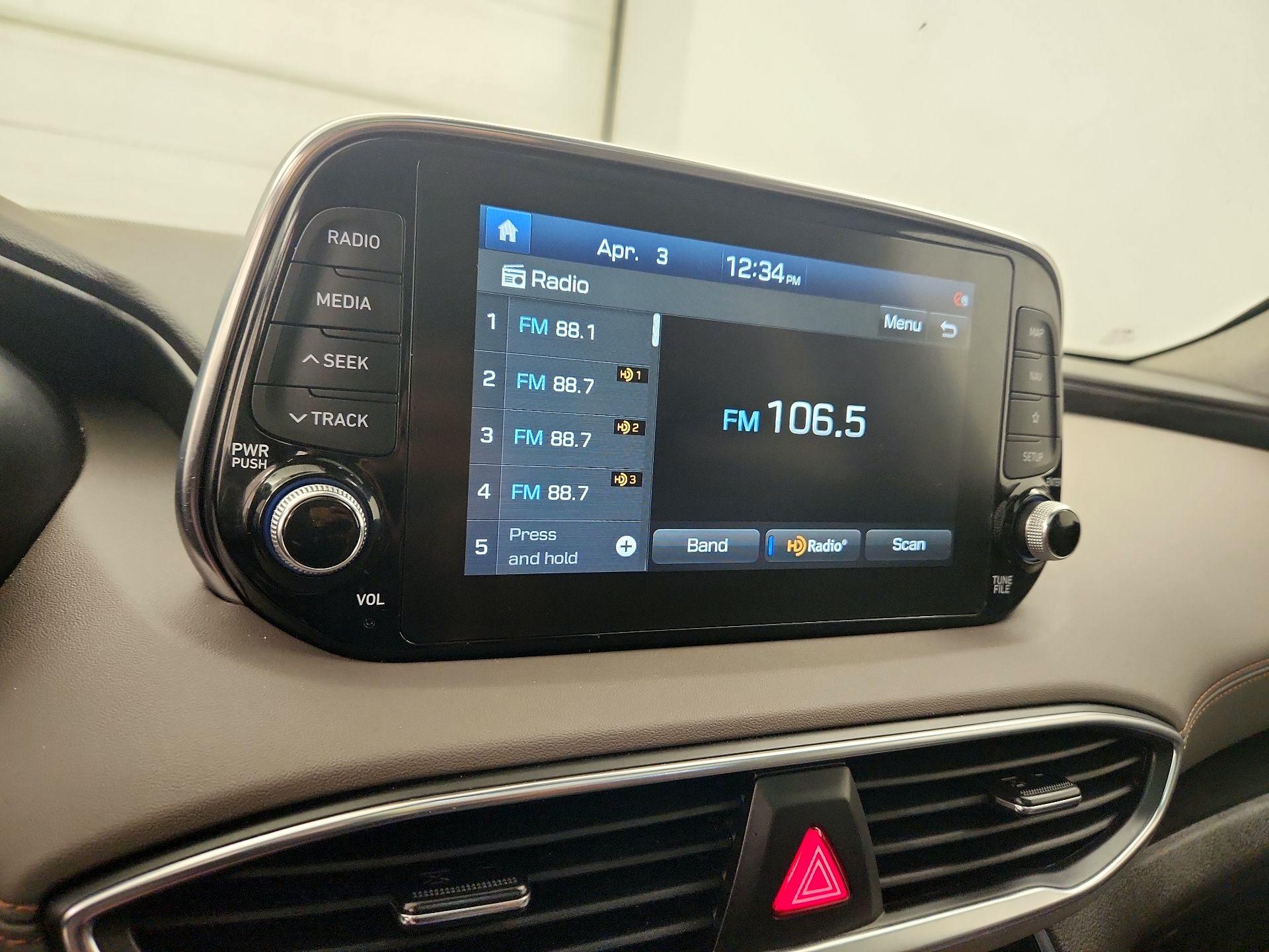 Thumbnail: 2020 Hyundai Santa Fe - 16