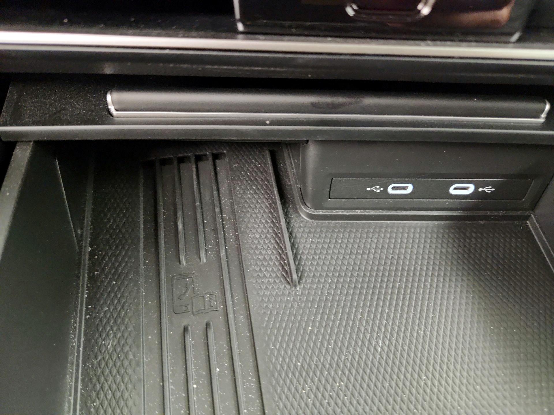 Thumbnail: 2025 Volkswagen Atlas - 18