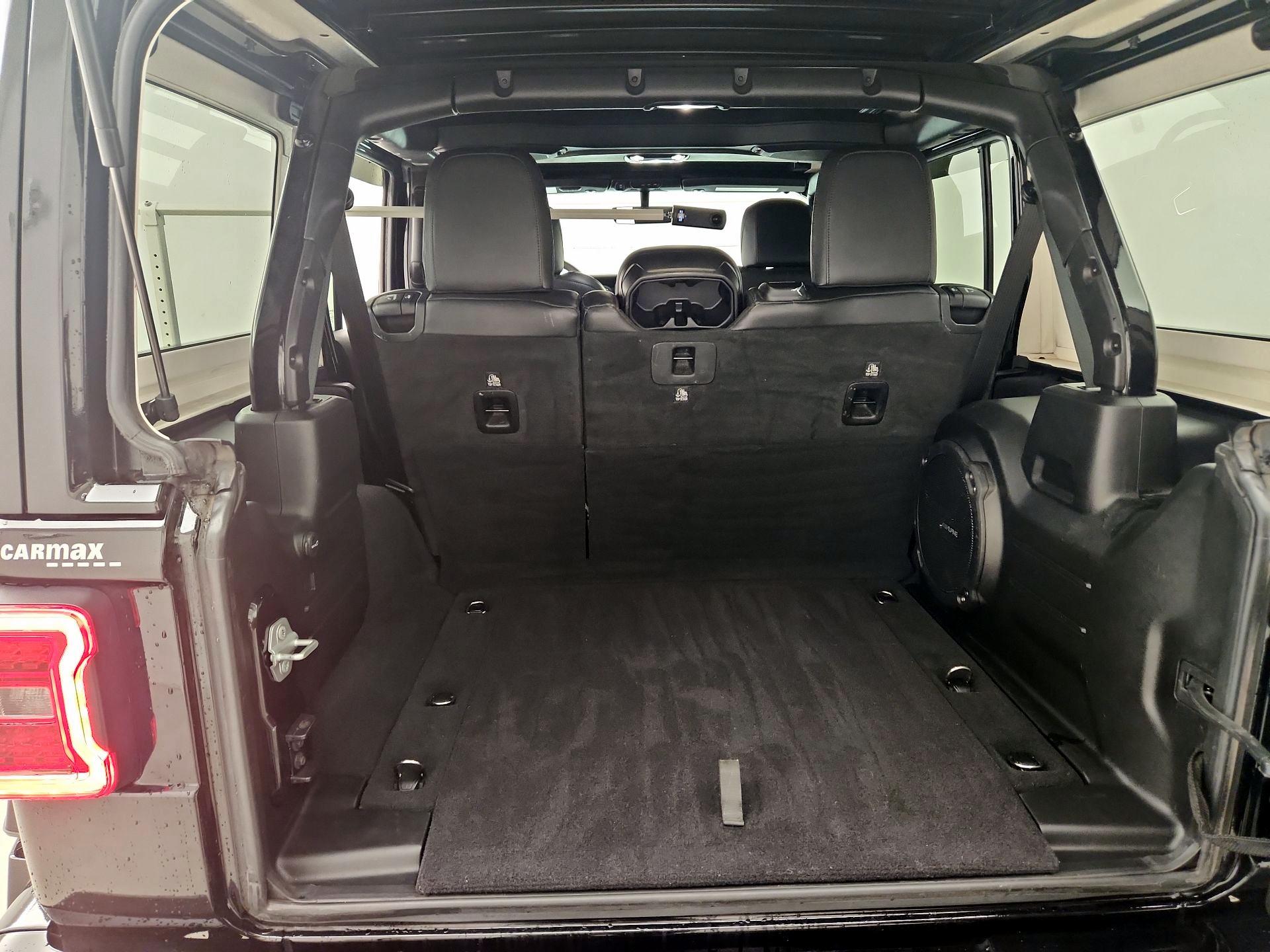 Thumbnail: 2023 Jeep Wrangler - 20