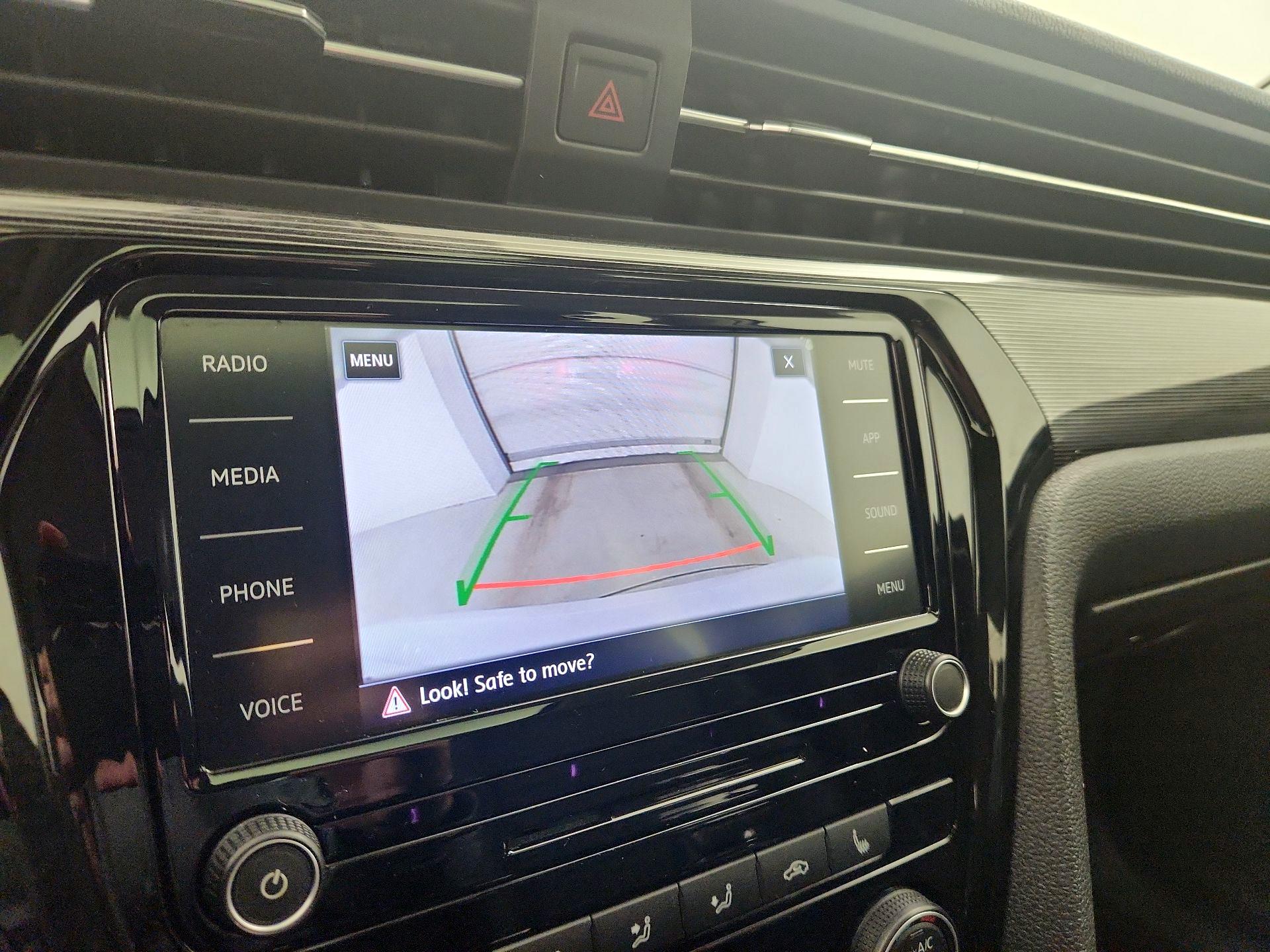 Thumbnail: 2020 Volkswagen Passat - 12