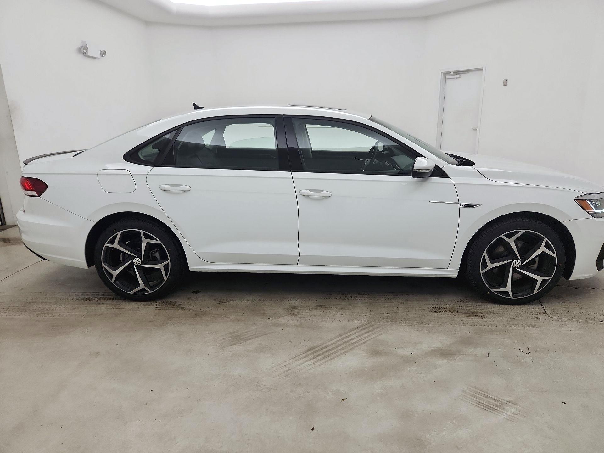 Thumbnail: 2020 Volkswagen Passat - 4