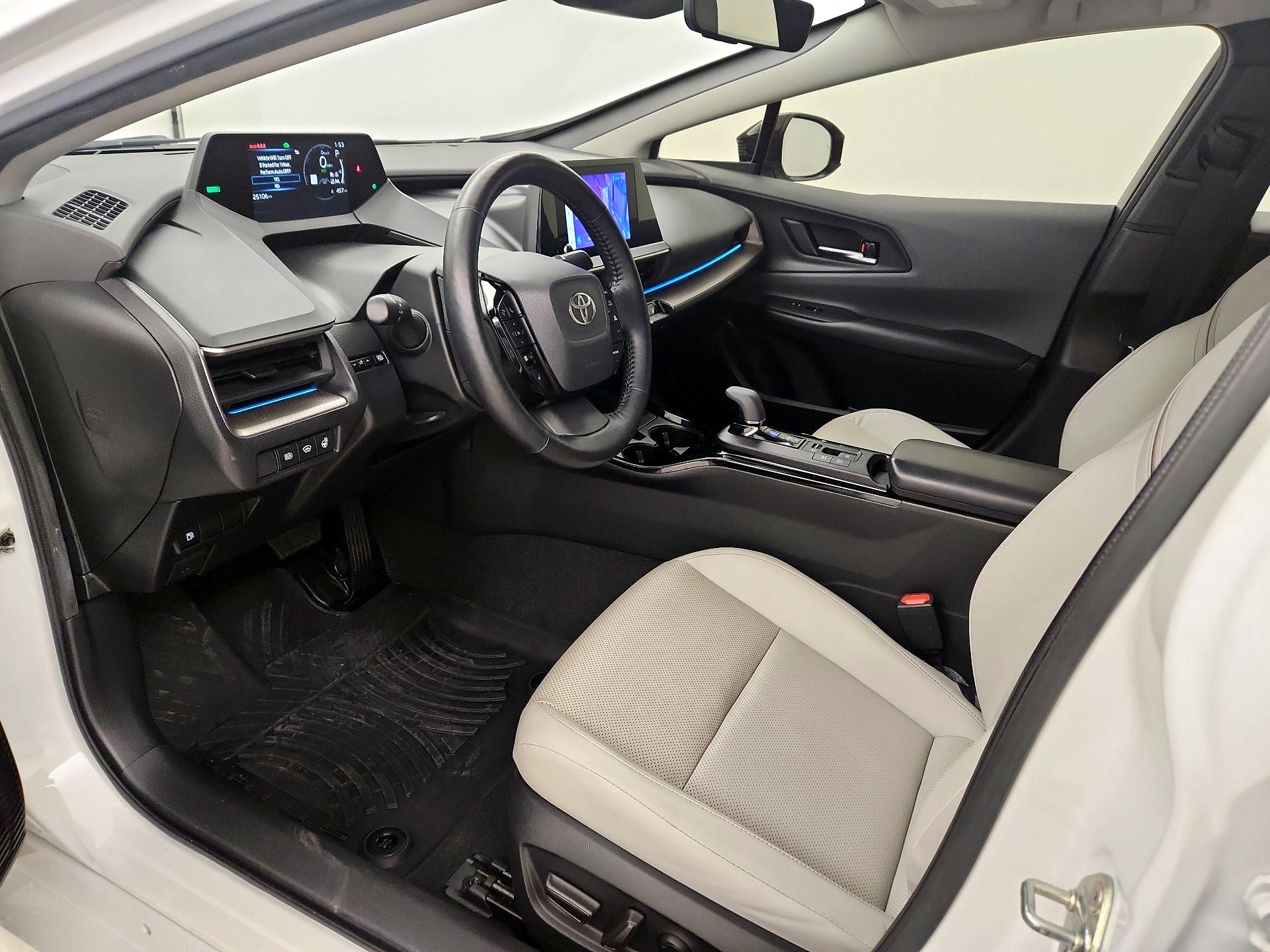 Thumbnail: 2023 Toyota Prius - 9