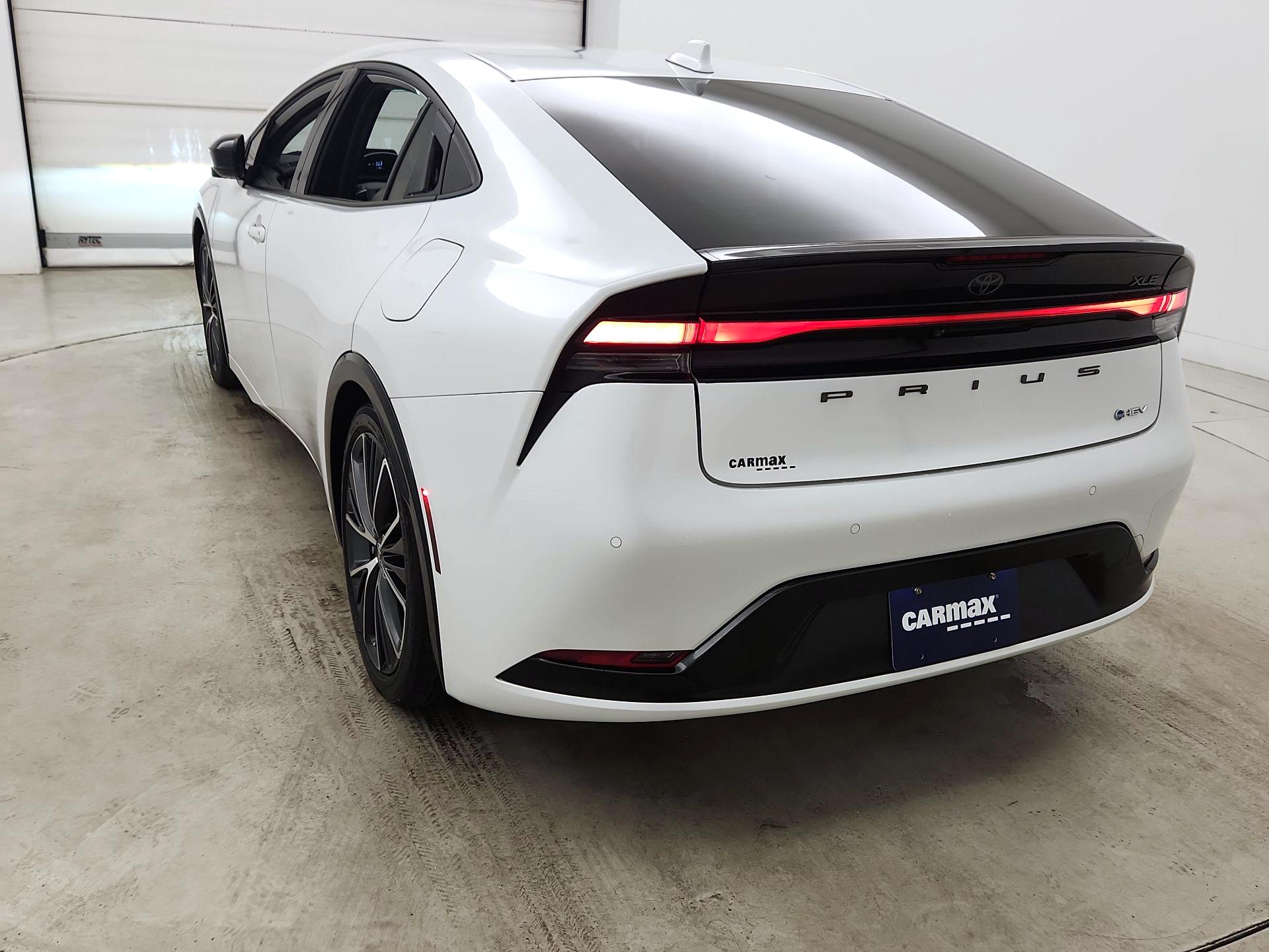 Thumbnail: 2023 Toyota Prius - 7