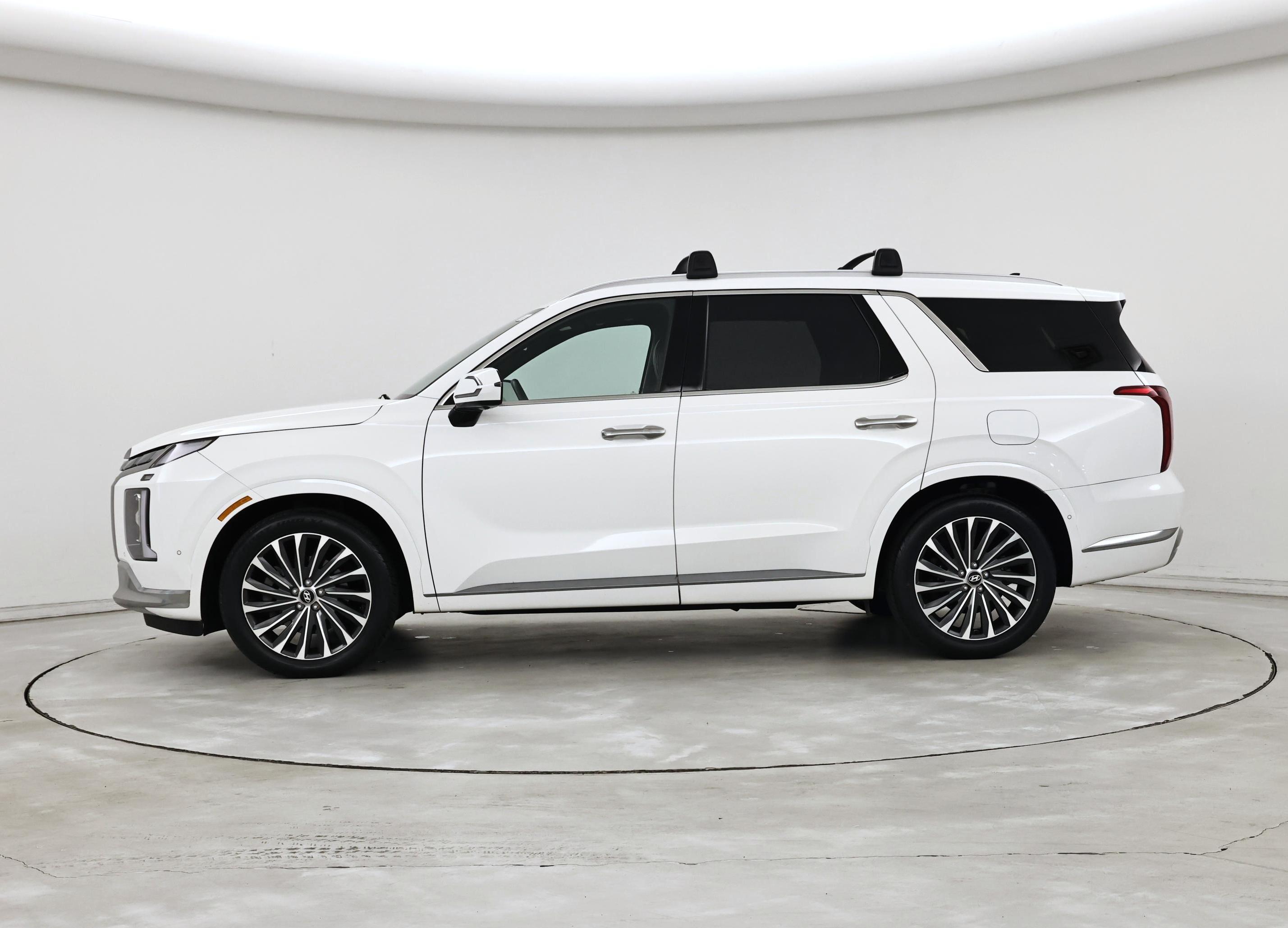 Thumbnail: 2023 Hyundai Palisade - 3