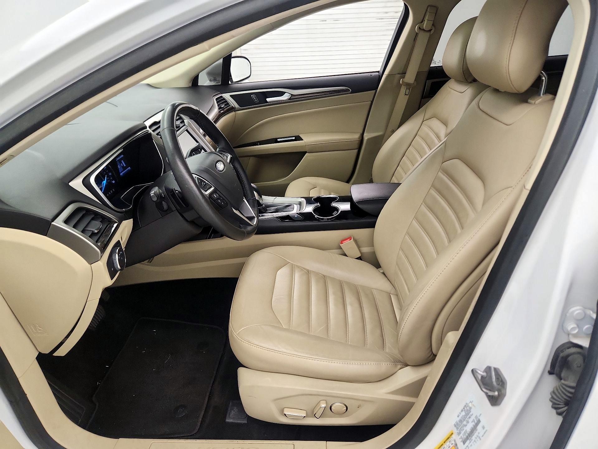 Thumbnail: 2014 Ford Fusion - 11