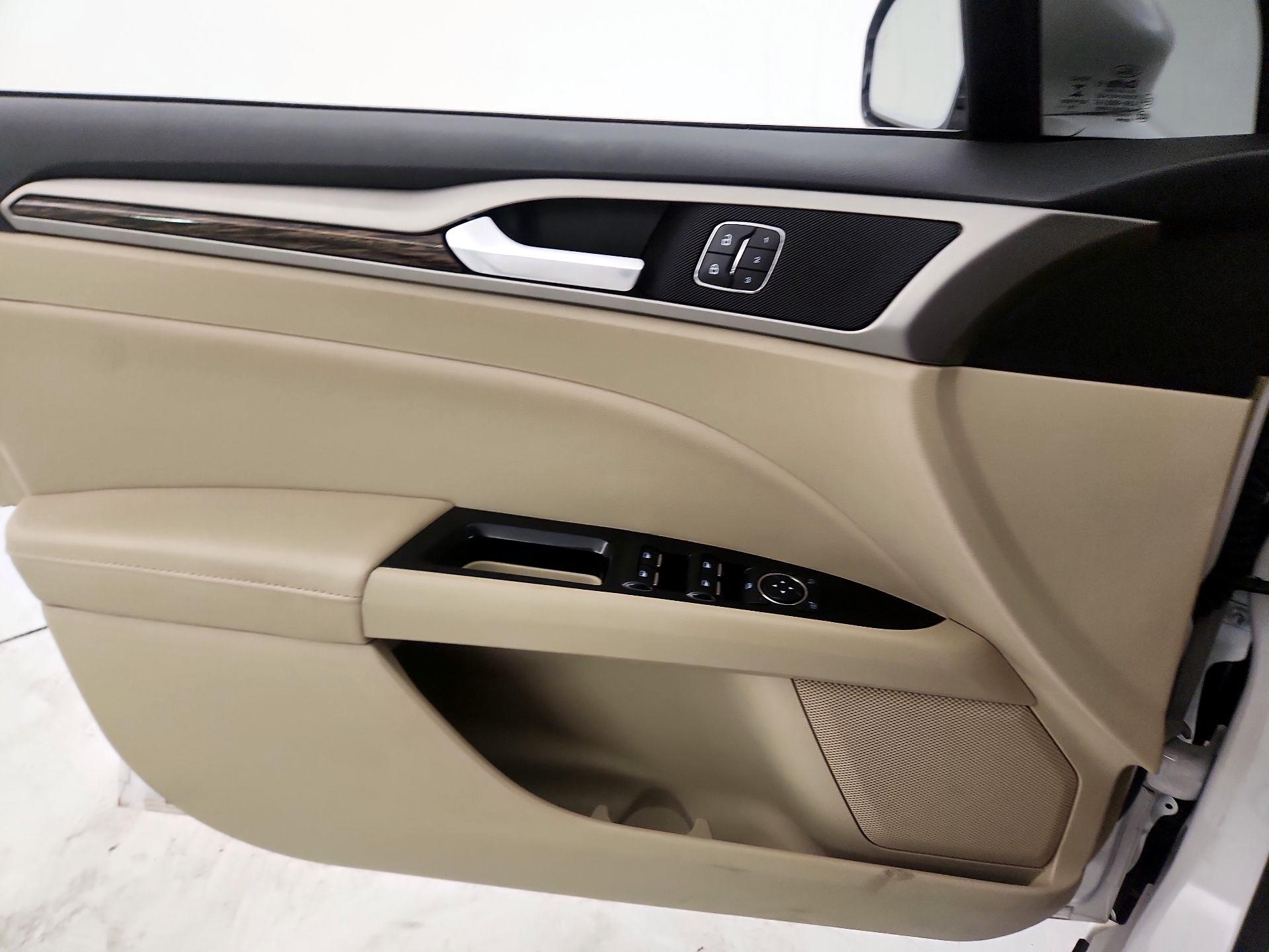 Thumbnail: 2014 Ford Fusion - 12