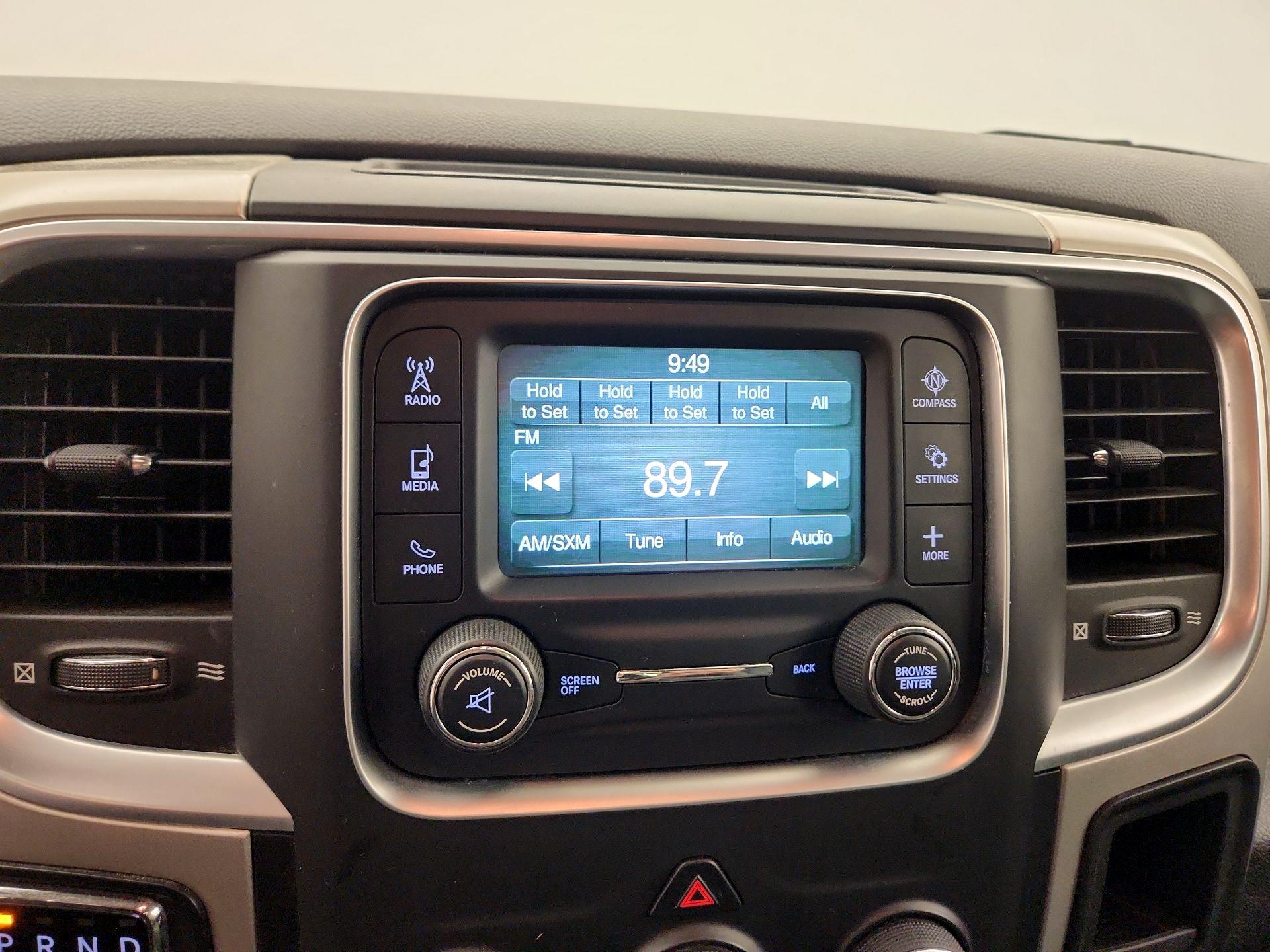 Thumbnail: 2020 RAM 1500 Classic - 14