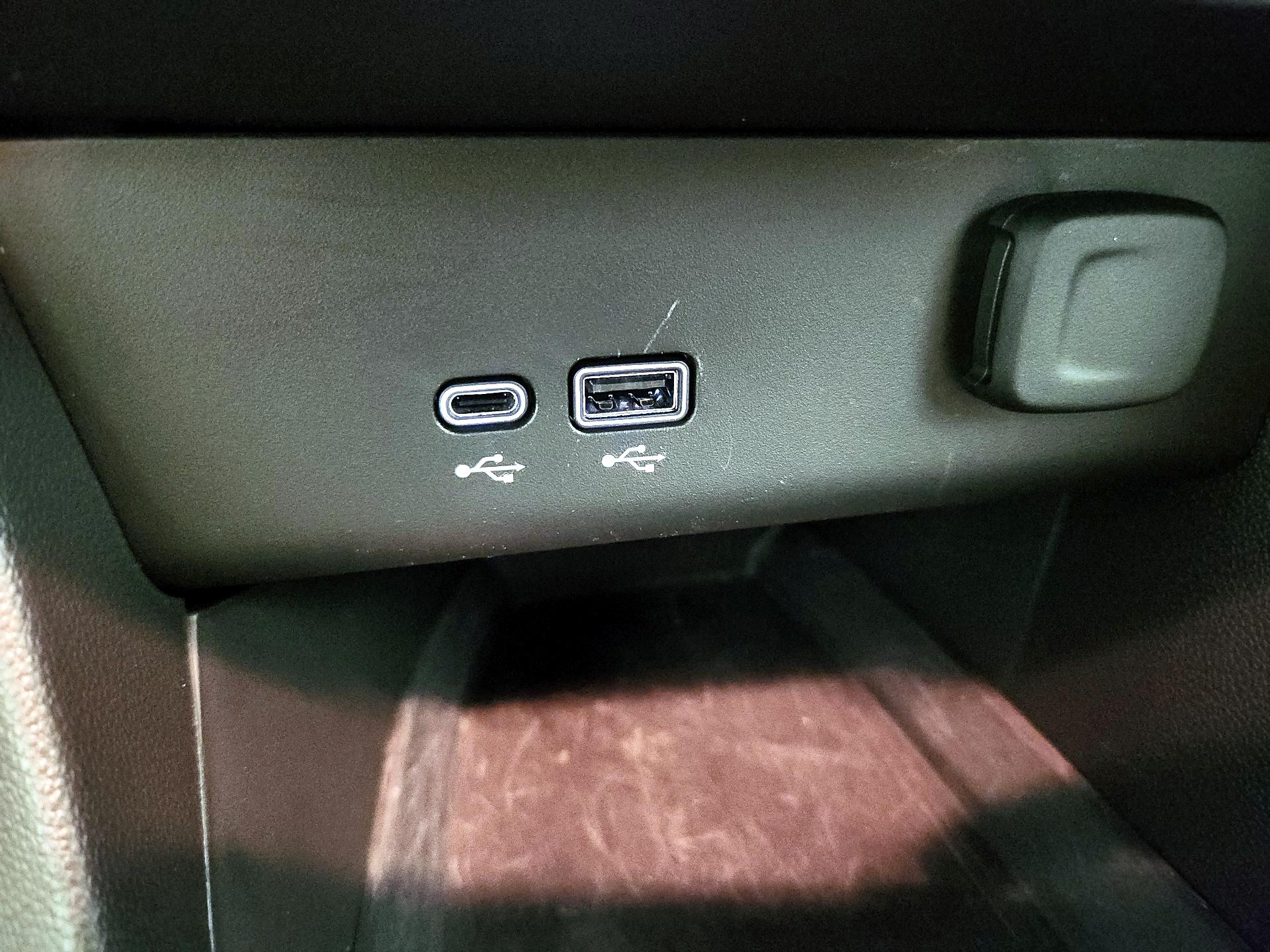 Thumbnail: 2024 Buick Encore GX - 18