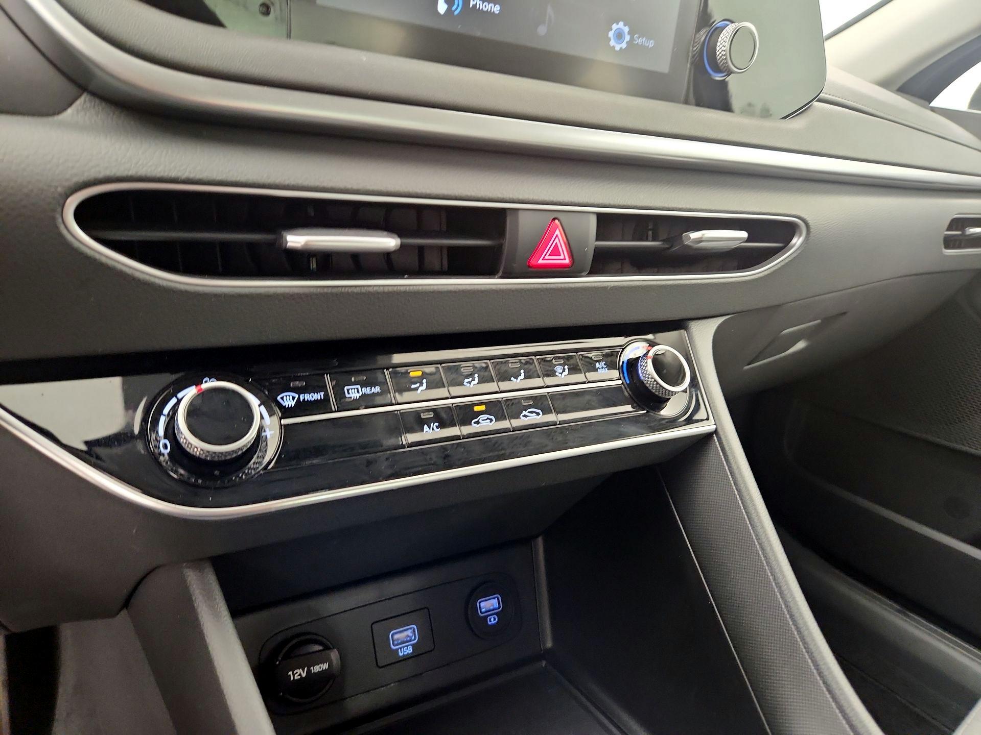 Thumbnail: 2020 Hyundai Sonata - 16