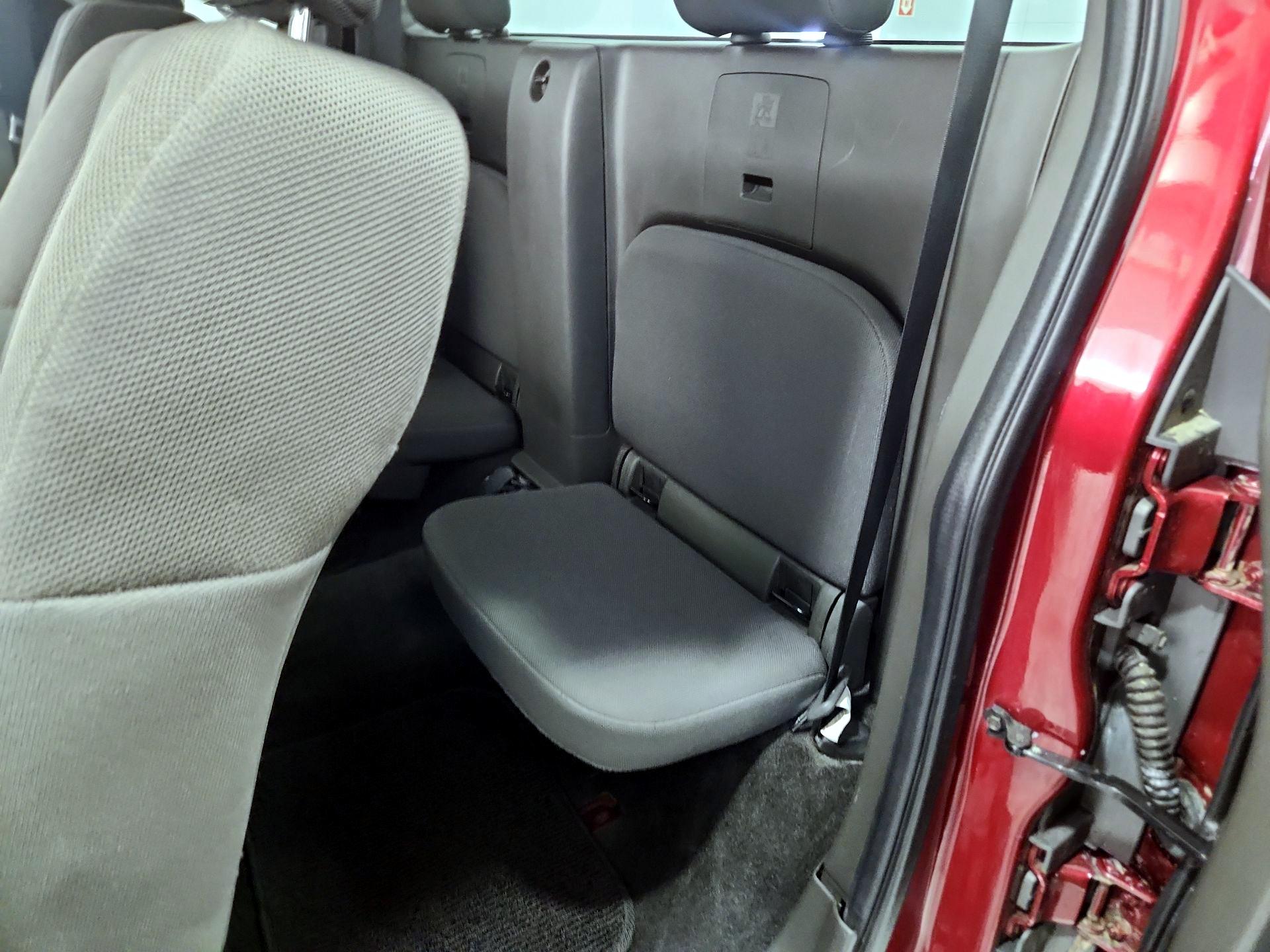 Thumbnail: 2014 Nissan Frontier - 17