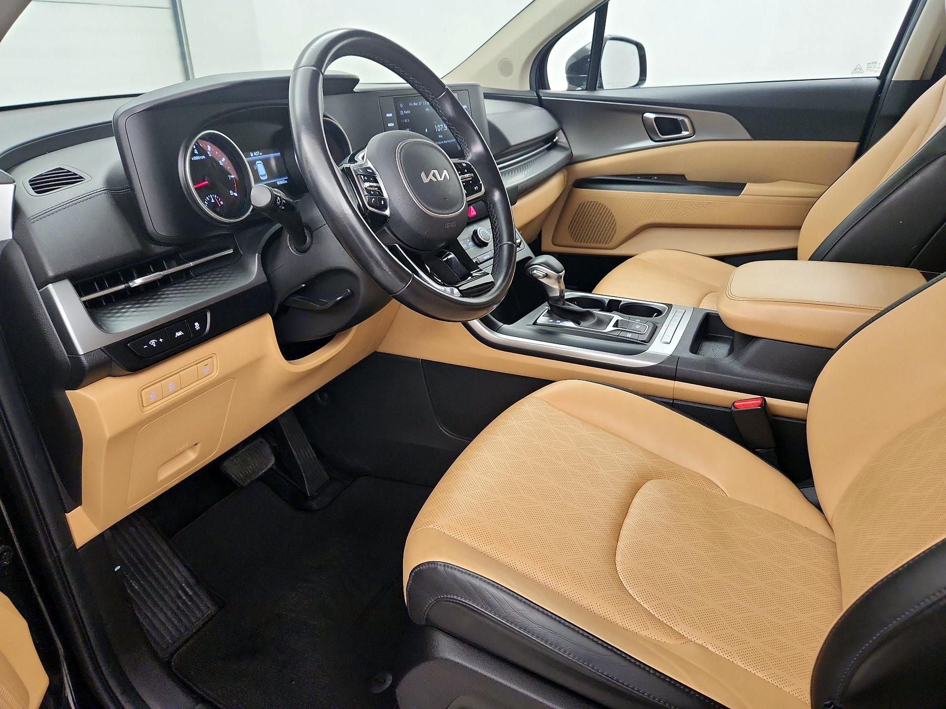 Thumbnail: 2022 Kia Carnival - 9