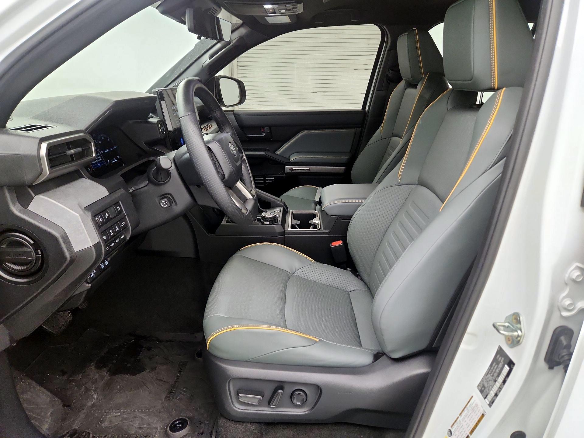 Thumbnail: 2025 Toyota 4Runner - 11