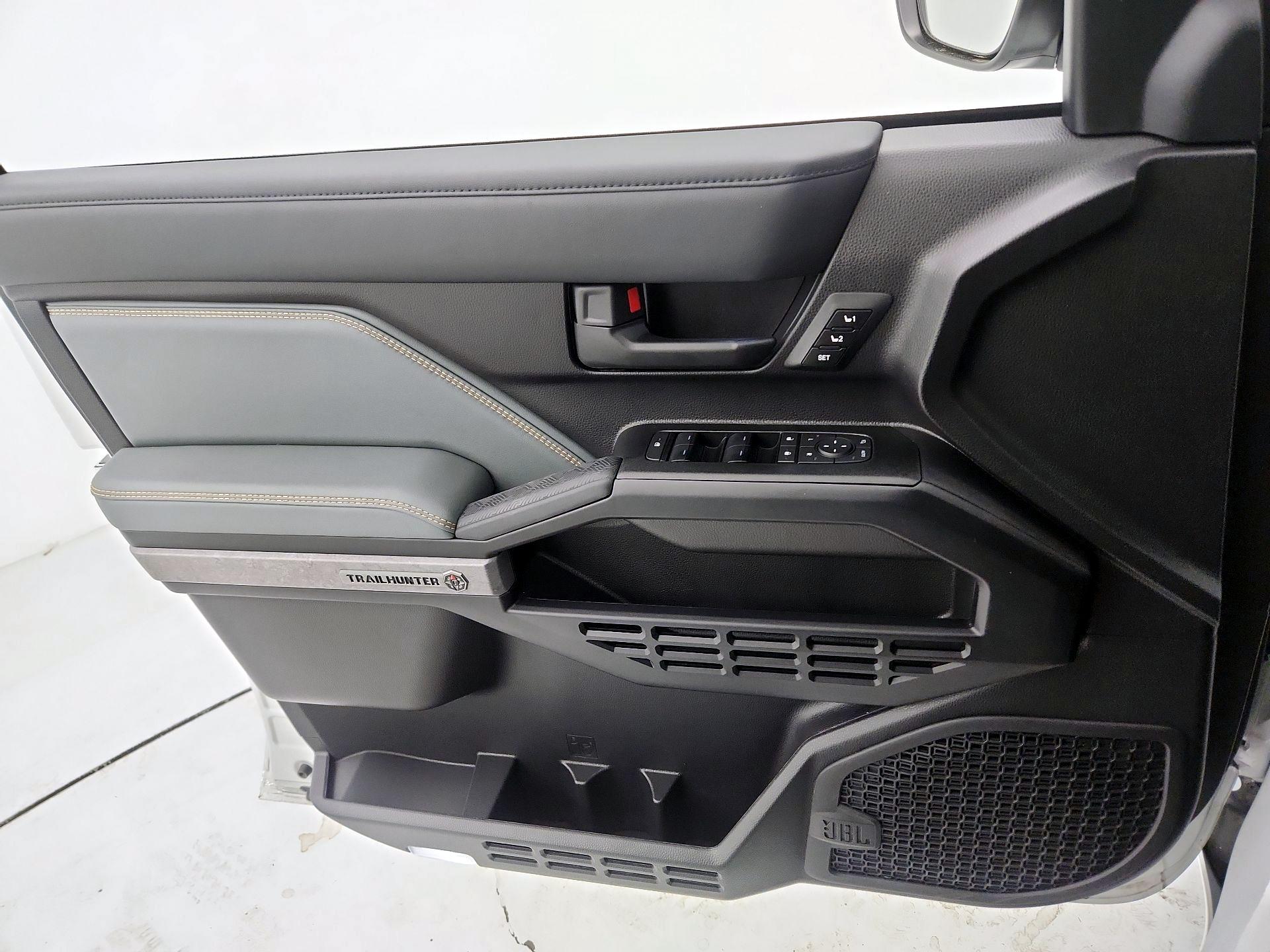 Thumbnail: 2025 Toyota 4Runner - 12