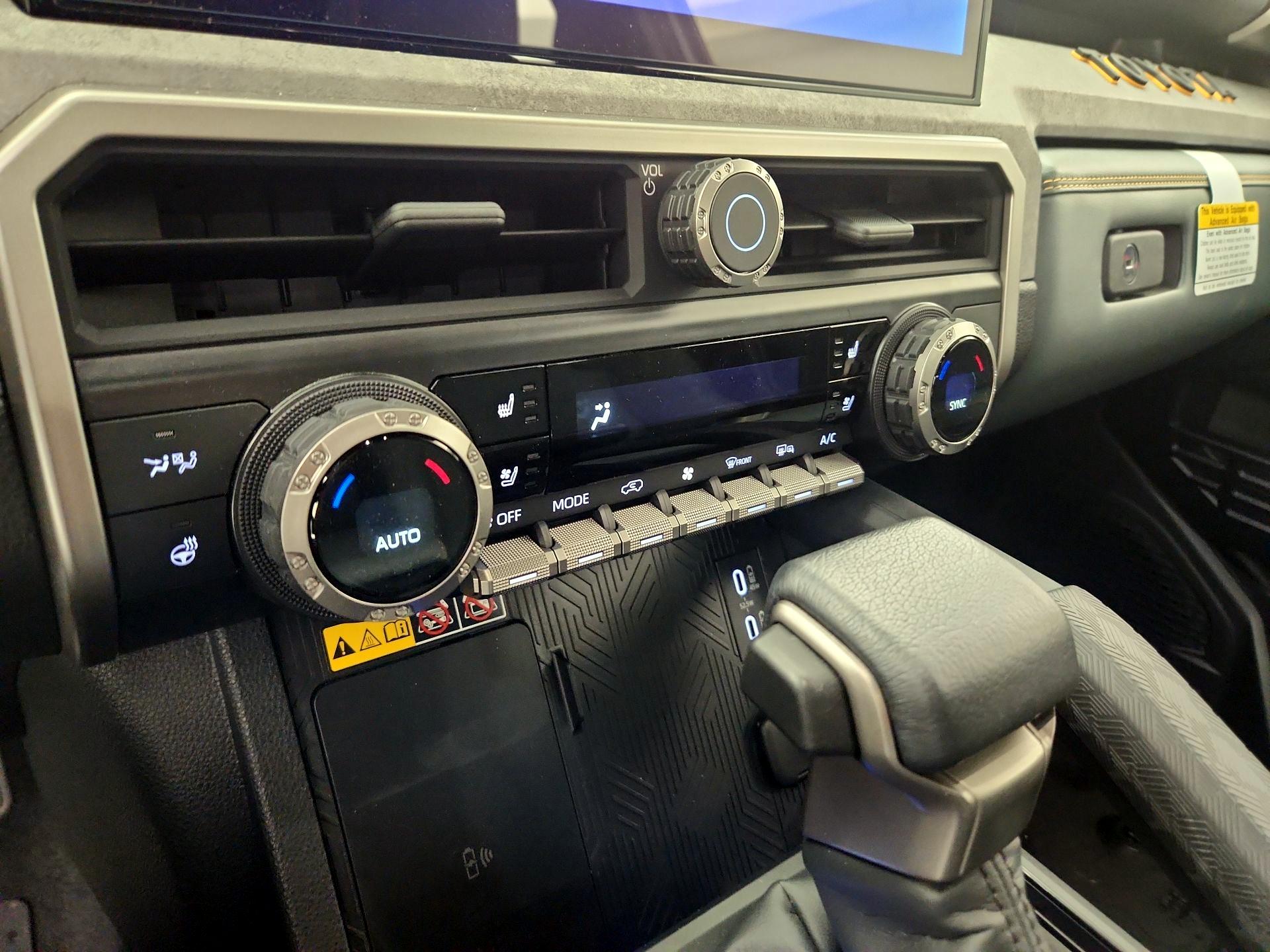 Thumbnail: 2025 Toyota 4Runner - 17