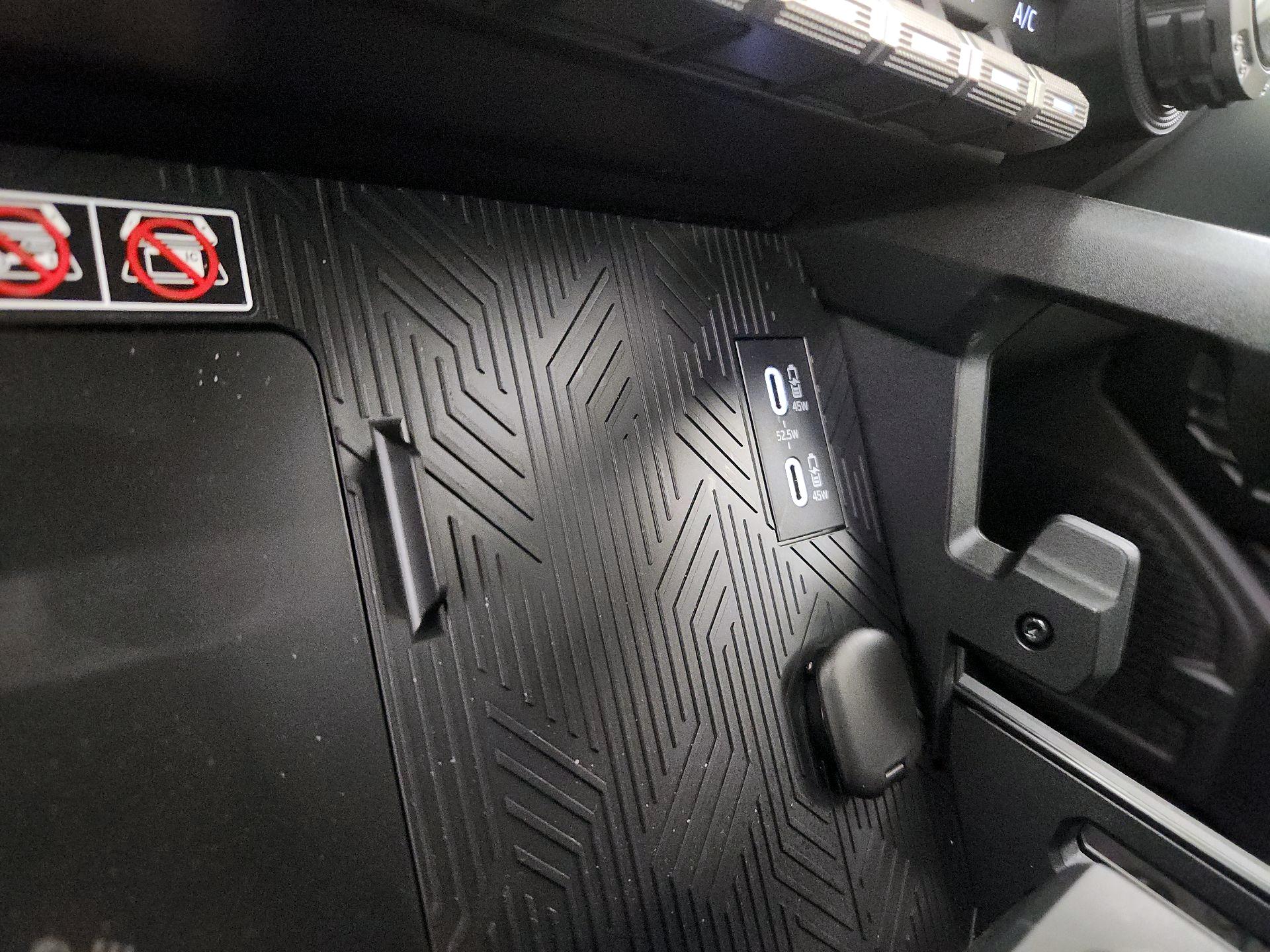 Thumbnail: 2025 Toyota 4Runner - 19