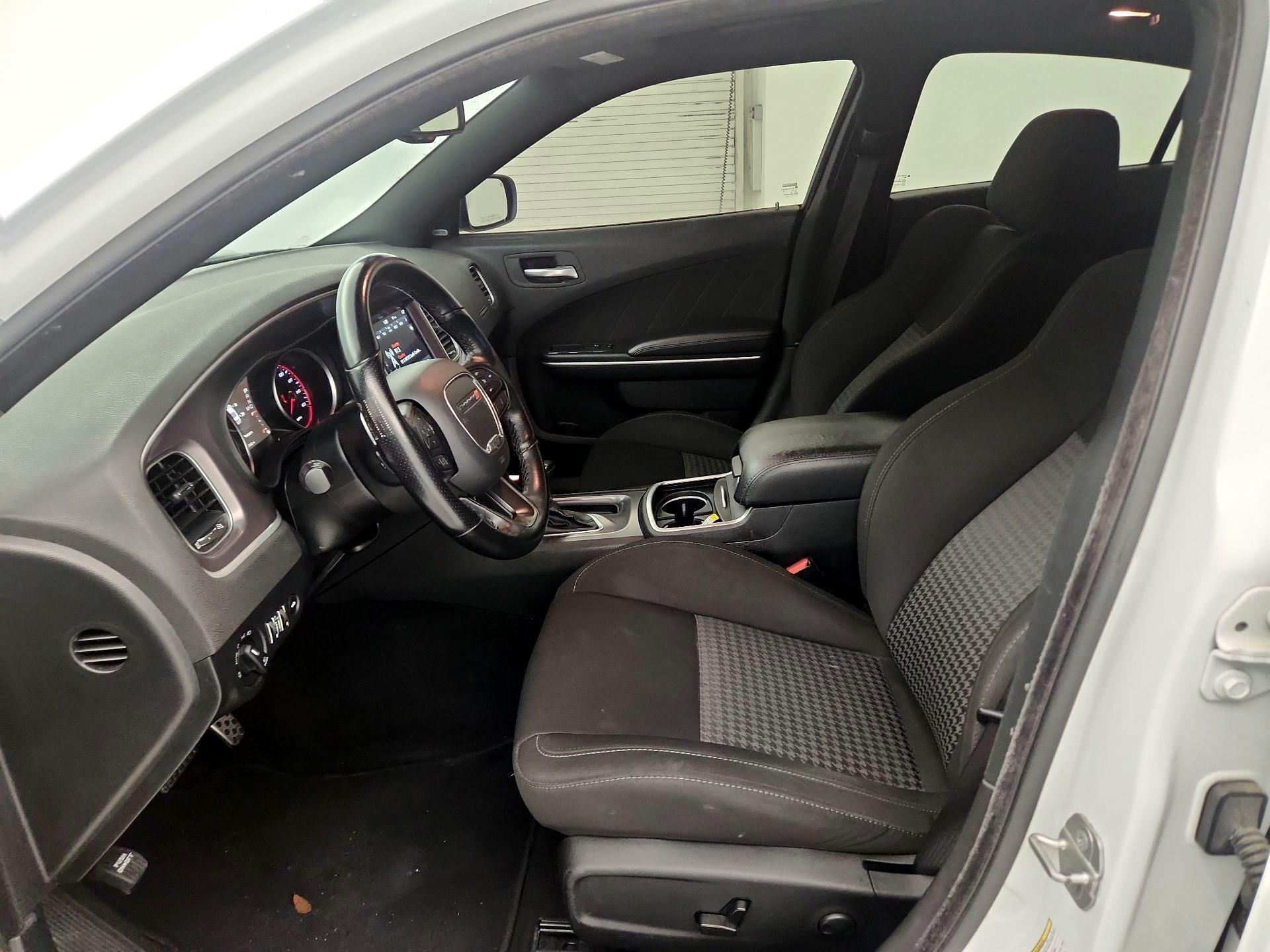 Thumbnail: 2022 Dodge Charger - 9