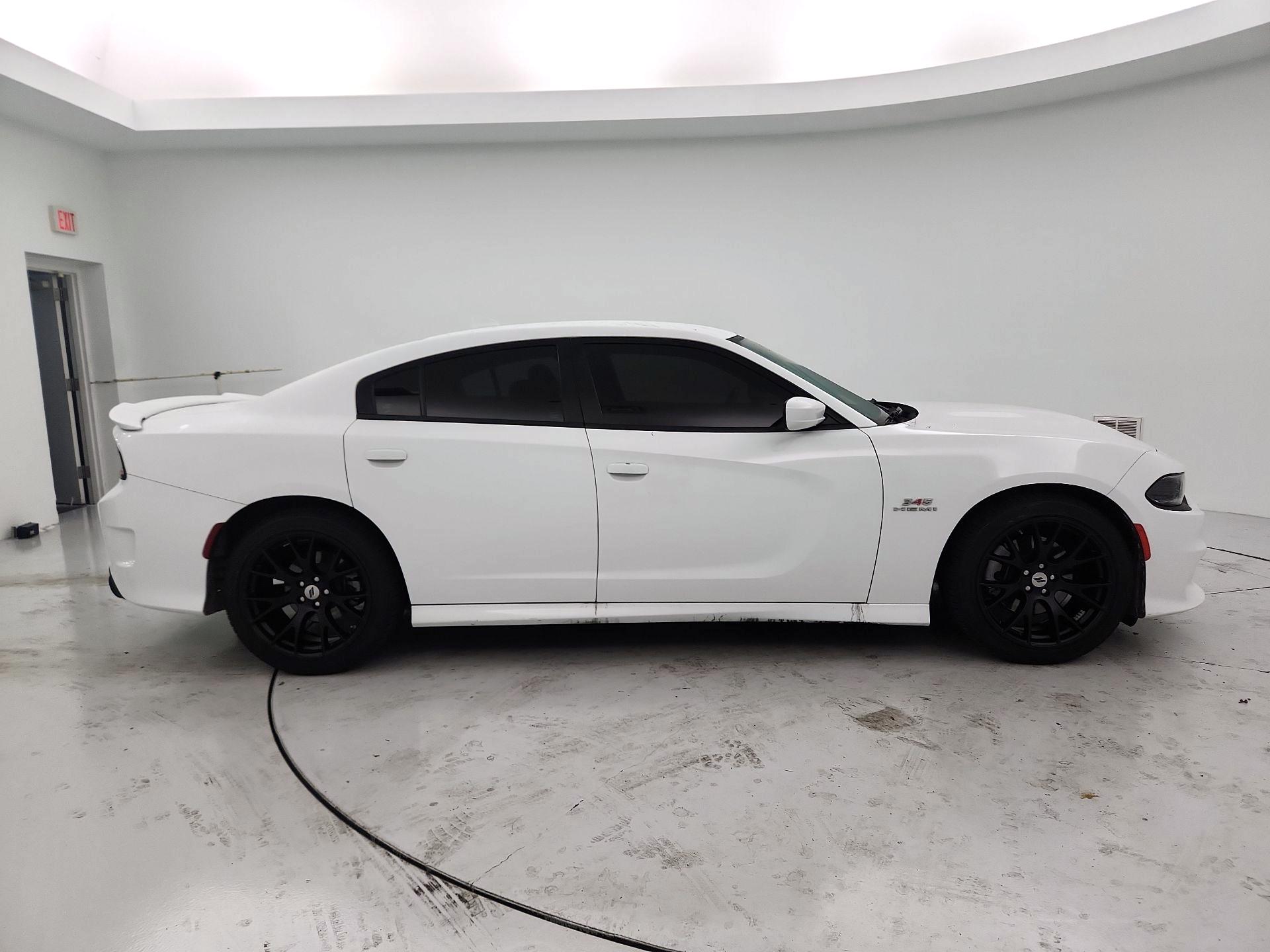 Thumbnail: 2022 Dodge Charger - 4