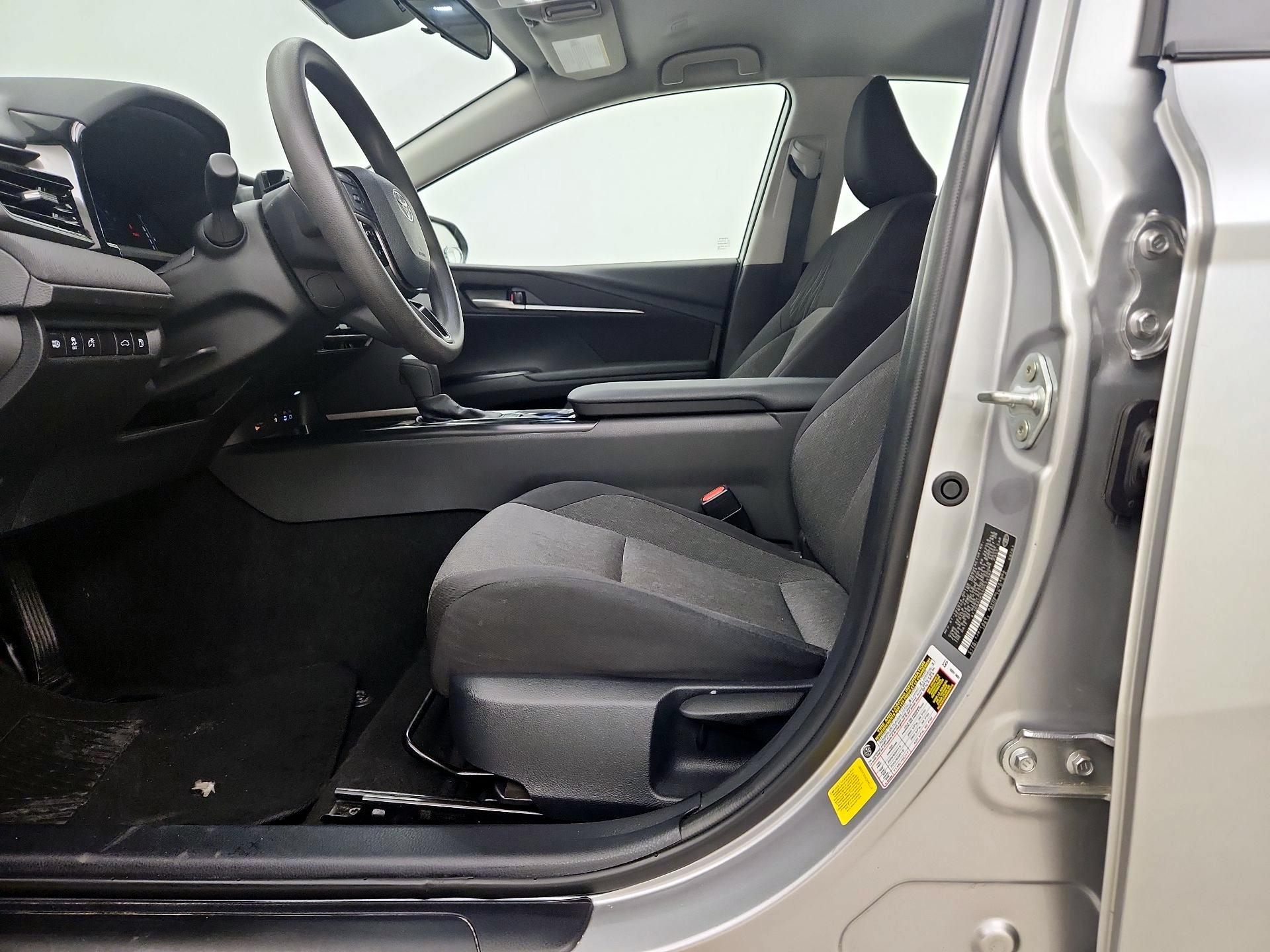 Thumbnail: 2025 Toyota Camry - 9