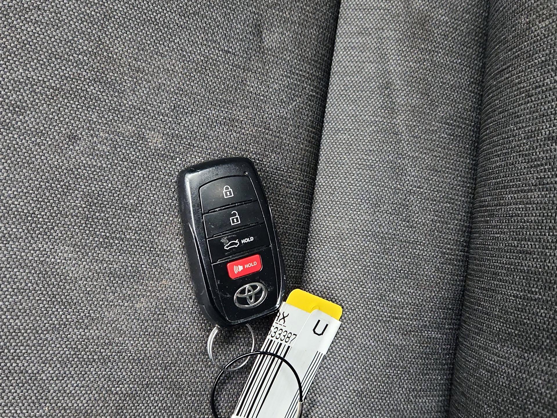 Thumbnail: 2025 Toyota Camry - 20