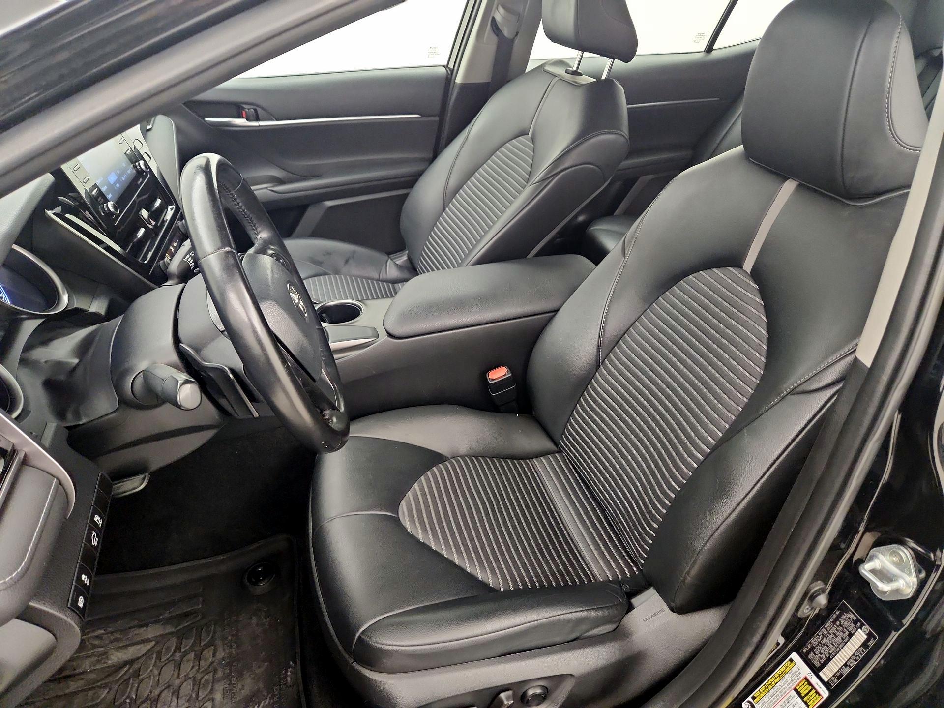 Thumbnail: 2021 Toyota Camry - 11