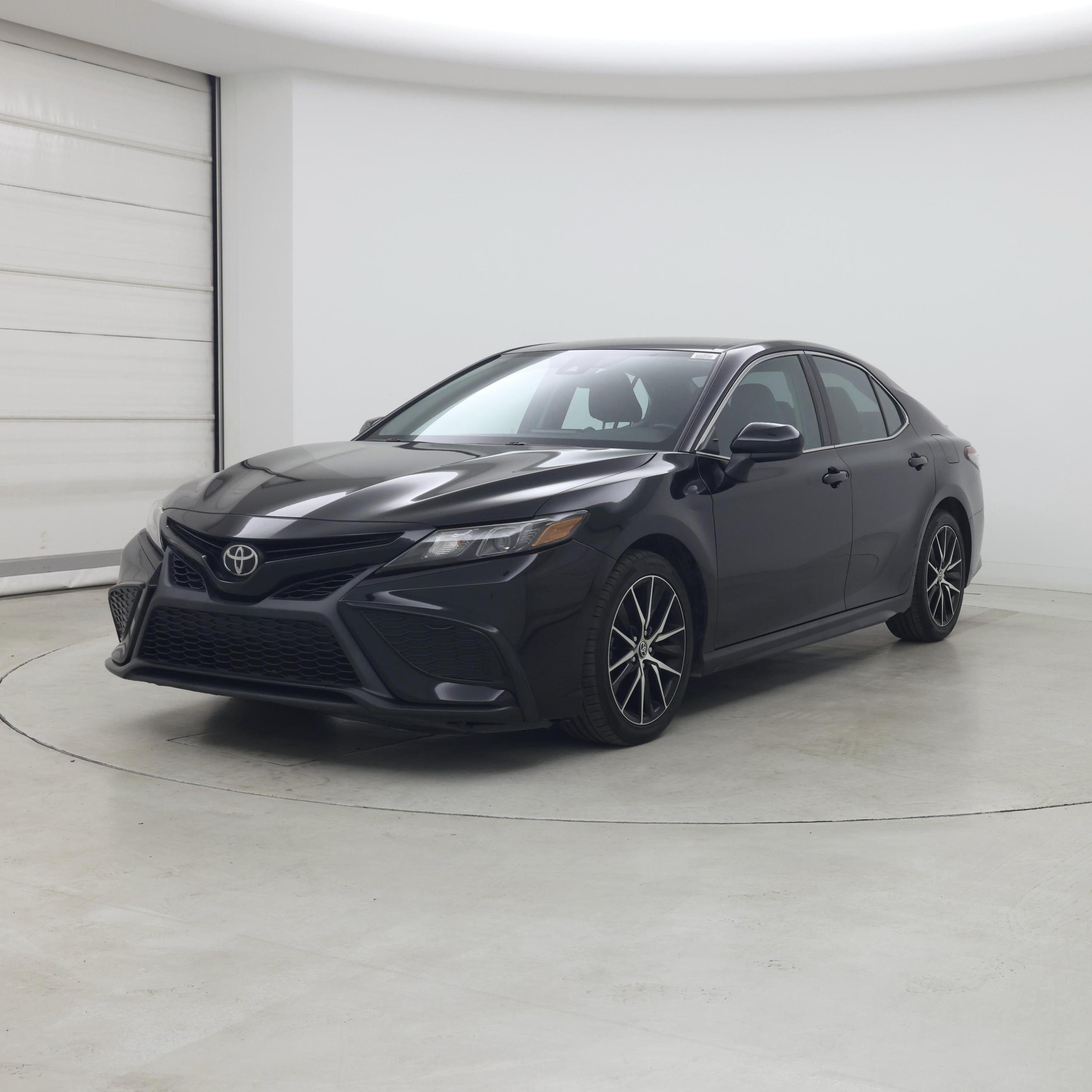 Thumbnail: 2021 Toyota Camry - 4