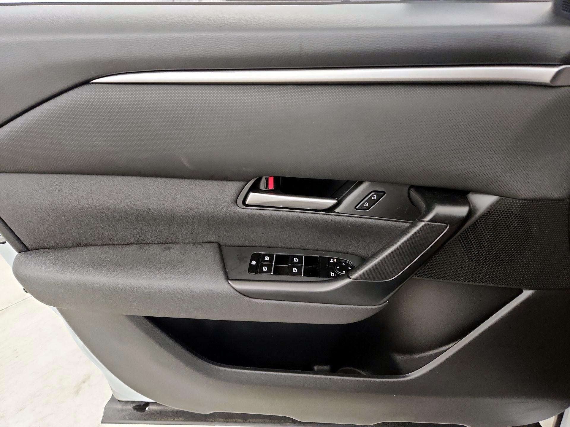 Thumbnail: 2025 Mazda CX-50 - 12