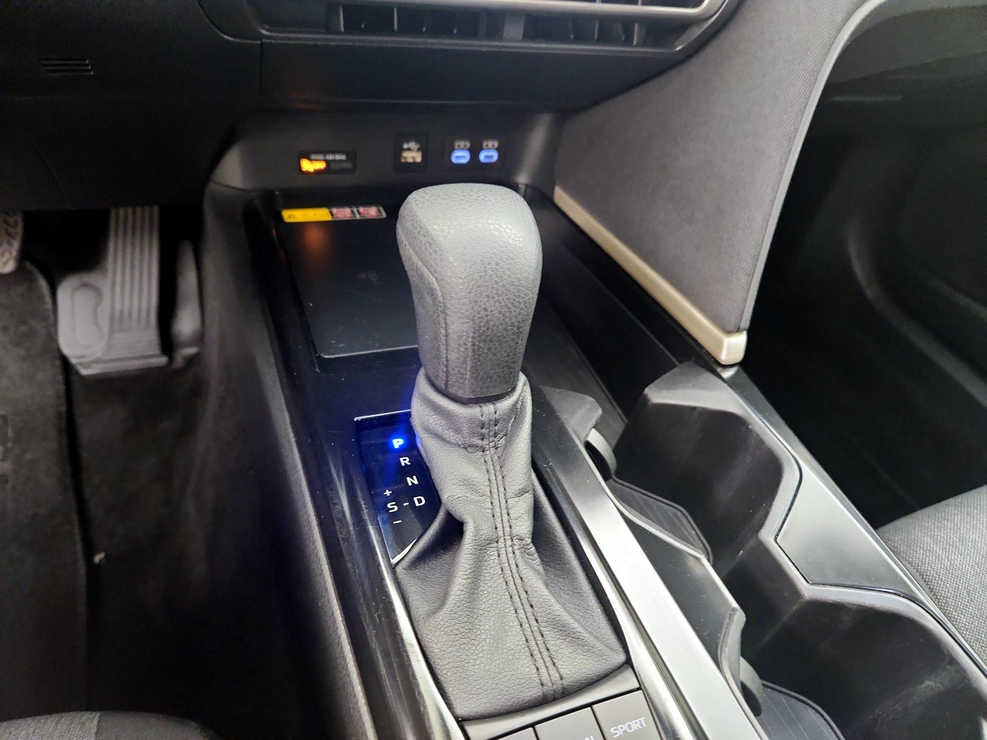 Thumbnail: 2025 Toyota Camry - 16